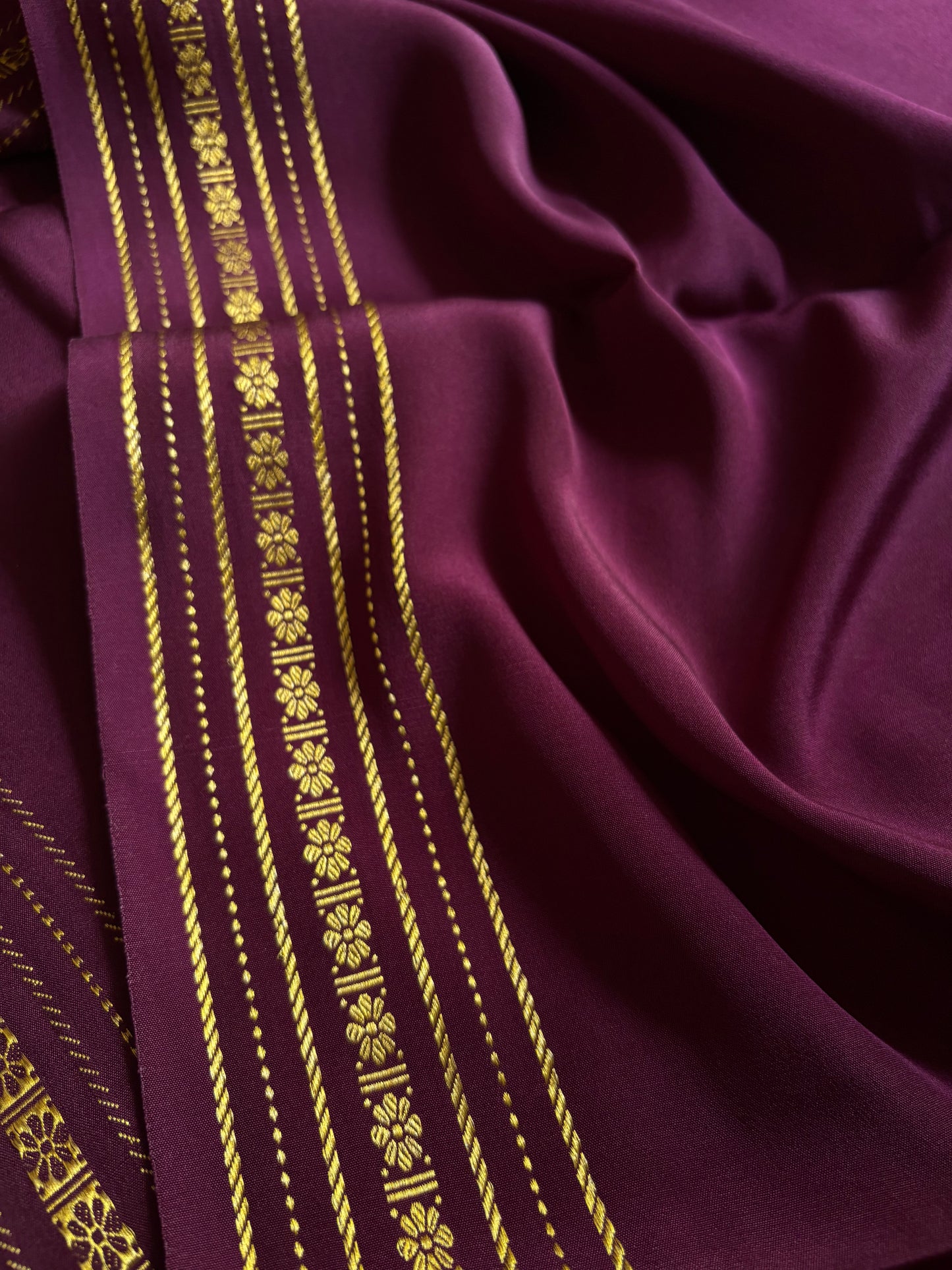Mallige : Solid Chocolate brown