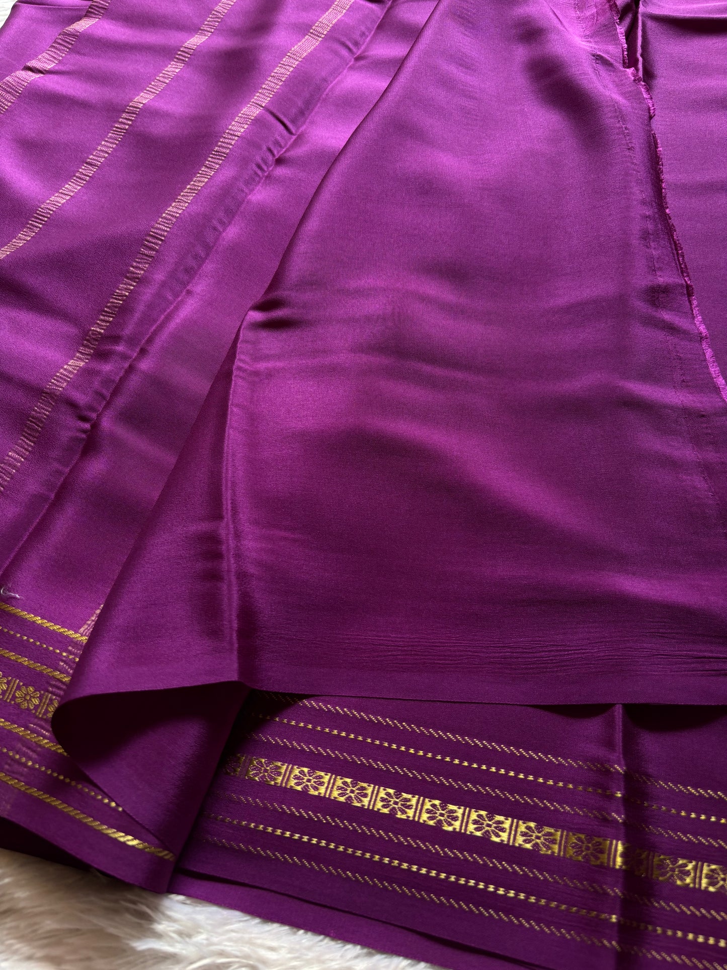 Mallige : Solid Magenta