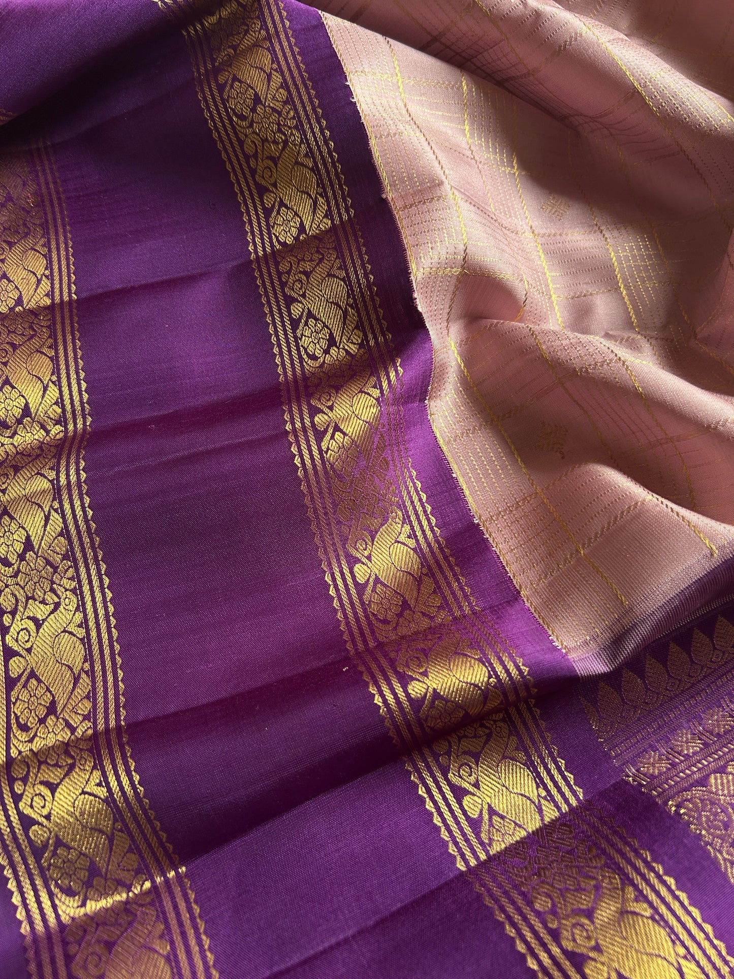 Kankana (2D) : Light onion pink-royal purple