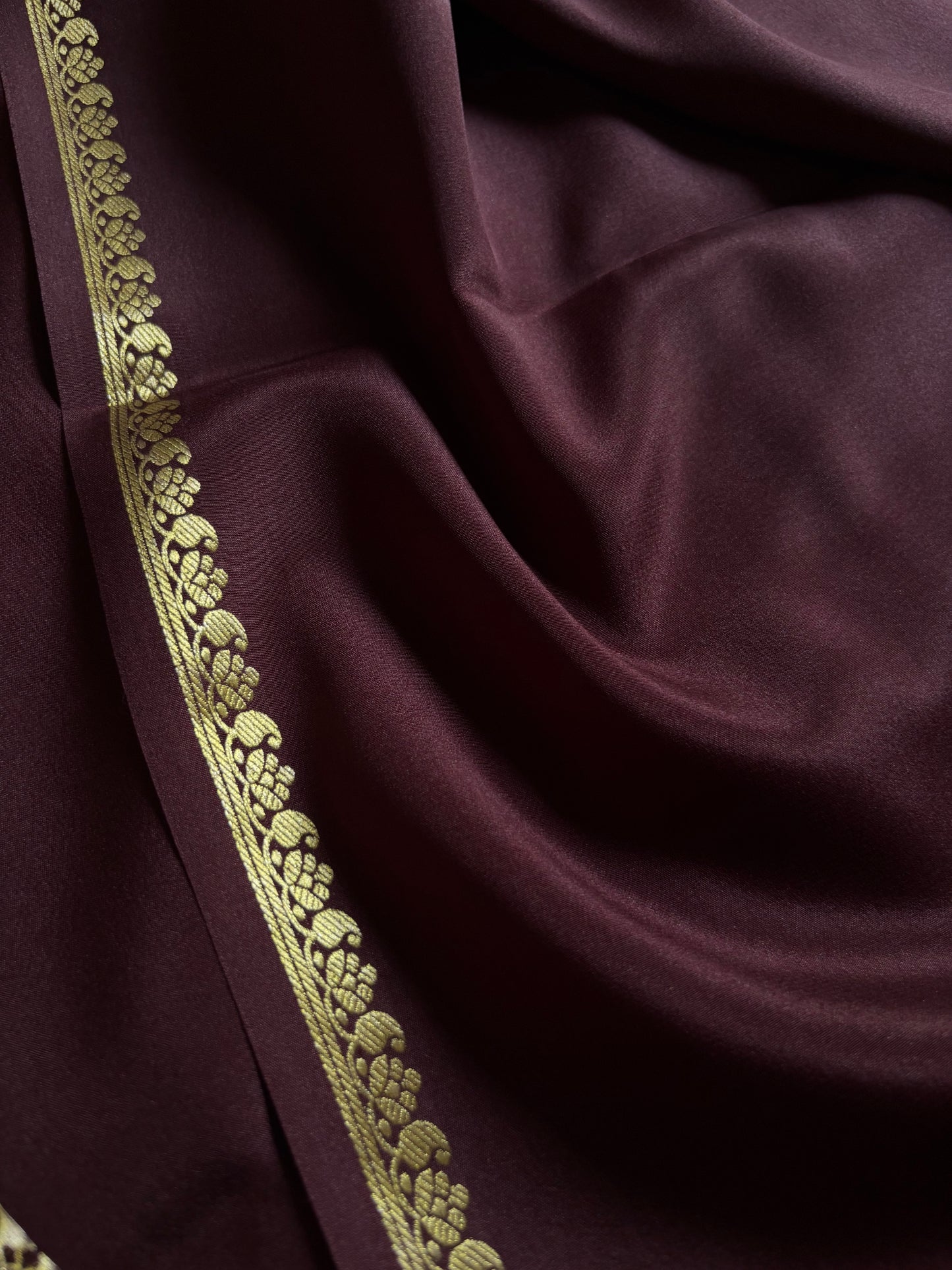 Vandana : Solid Chocolate brown