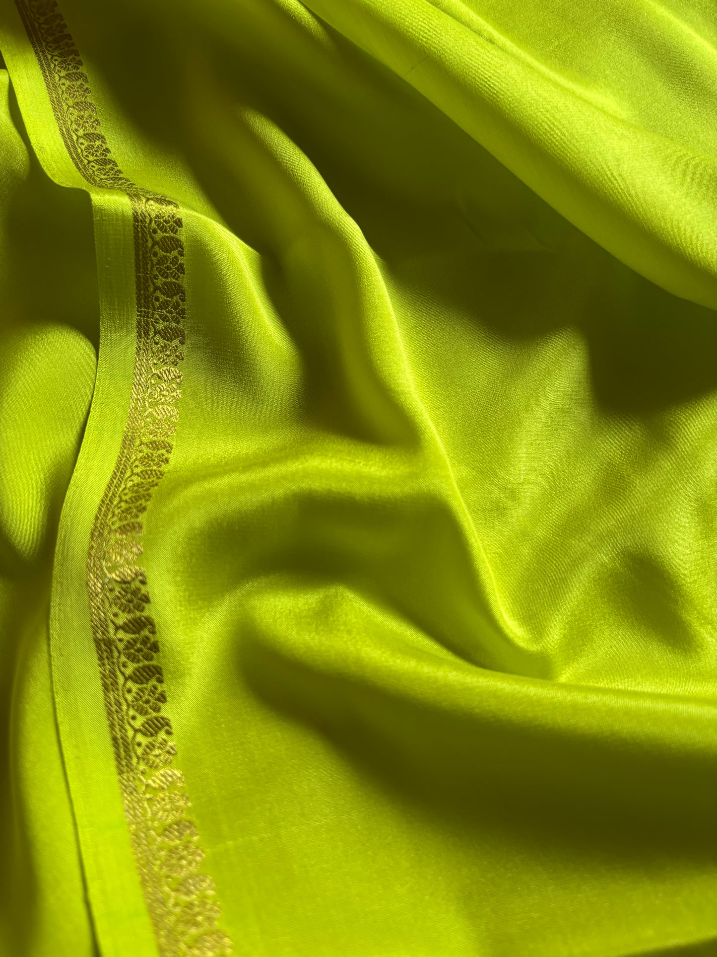 Nitya : Solid Olive