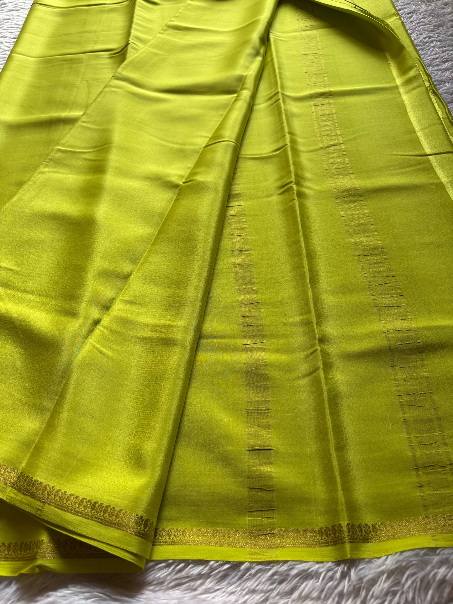 Nitya : Solid Olive