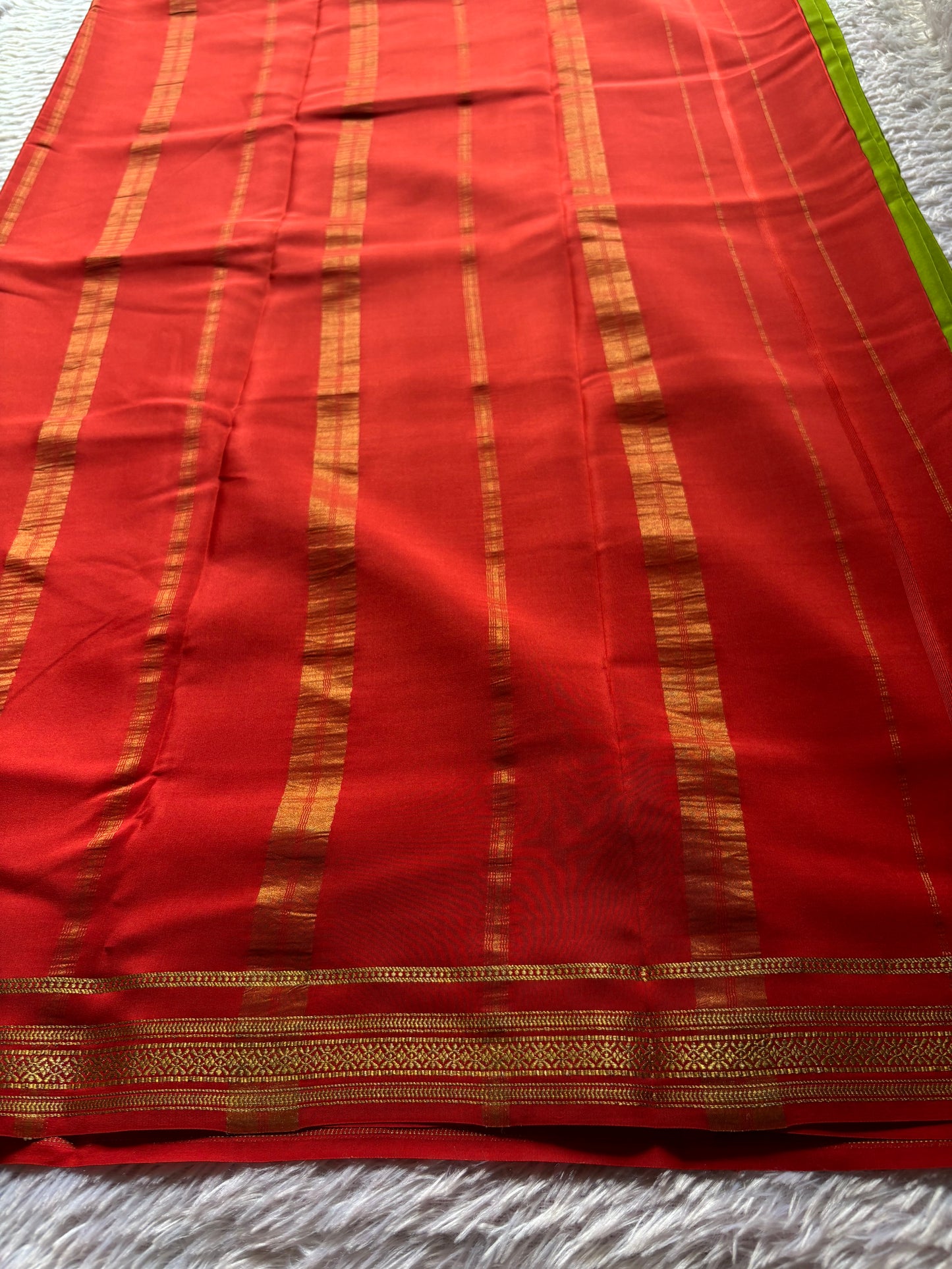 Shailaja (2D) : Mehendi green-red