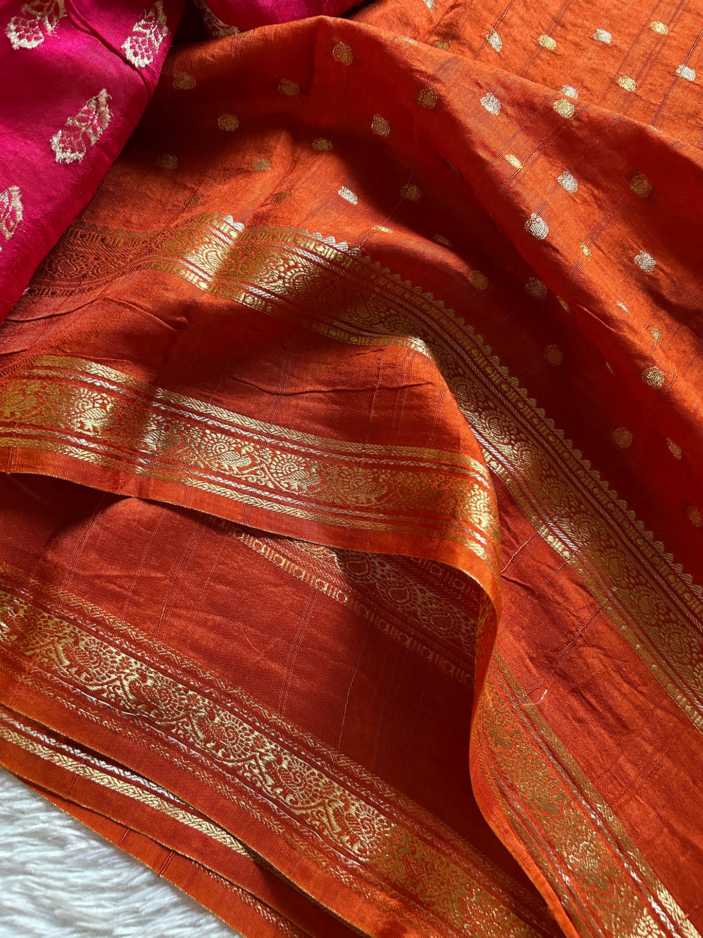 SS101 : Solid Rust orange