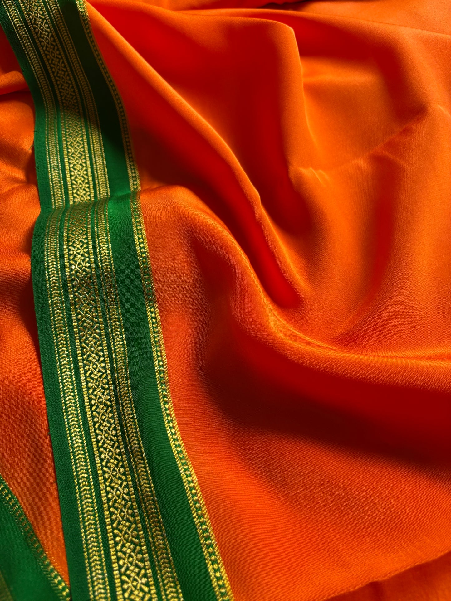 Shailaja (2D) : Orange-green