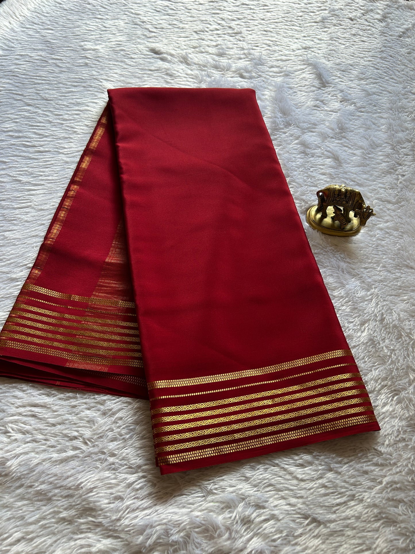 Sumana : Solid Maroon