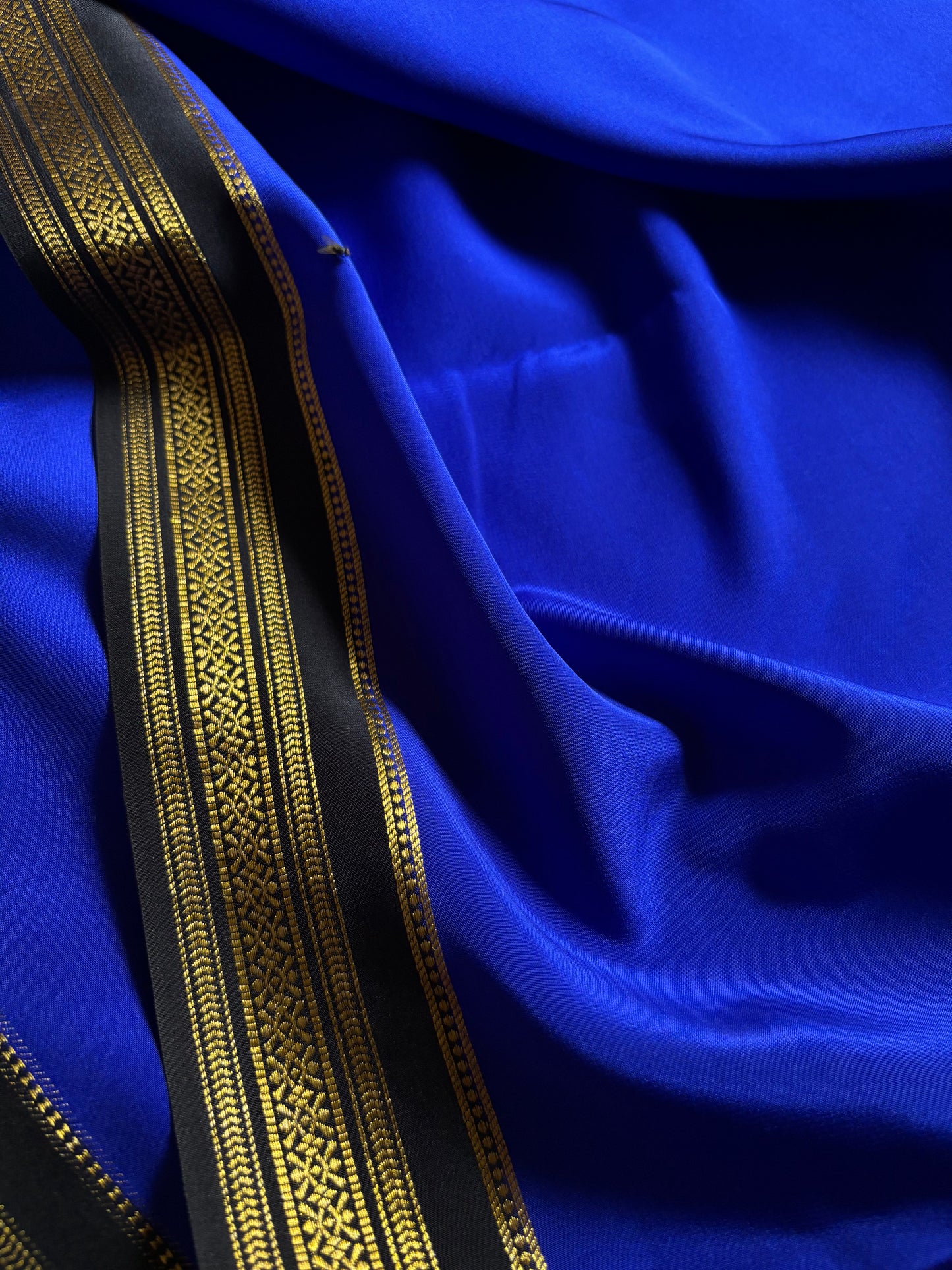 Shailaja (2D) : Royal blue-black