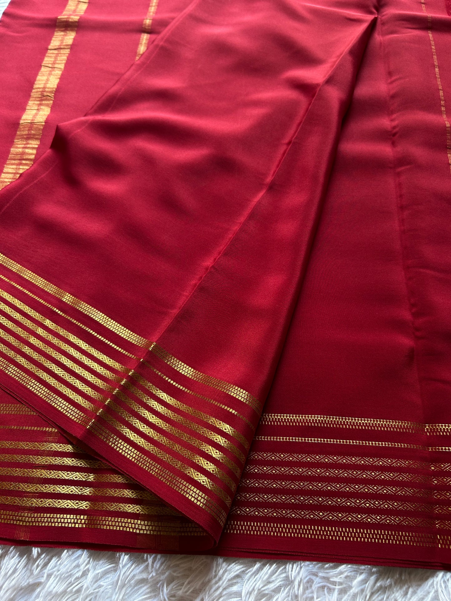 Sumana : Solid Maroon