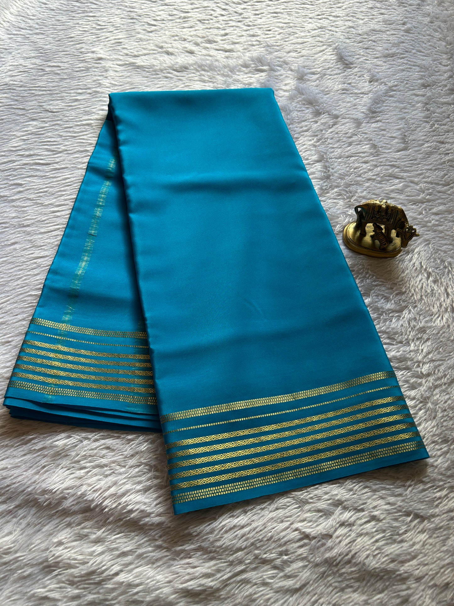 Sumana : Solid Ananda blue