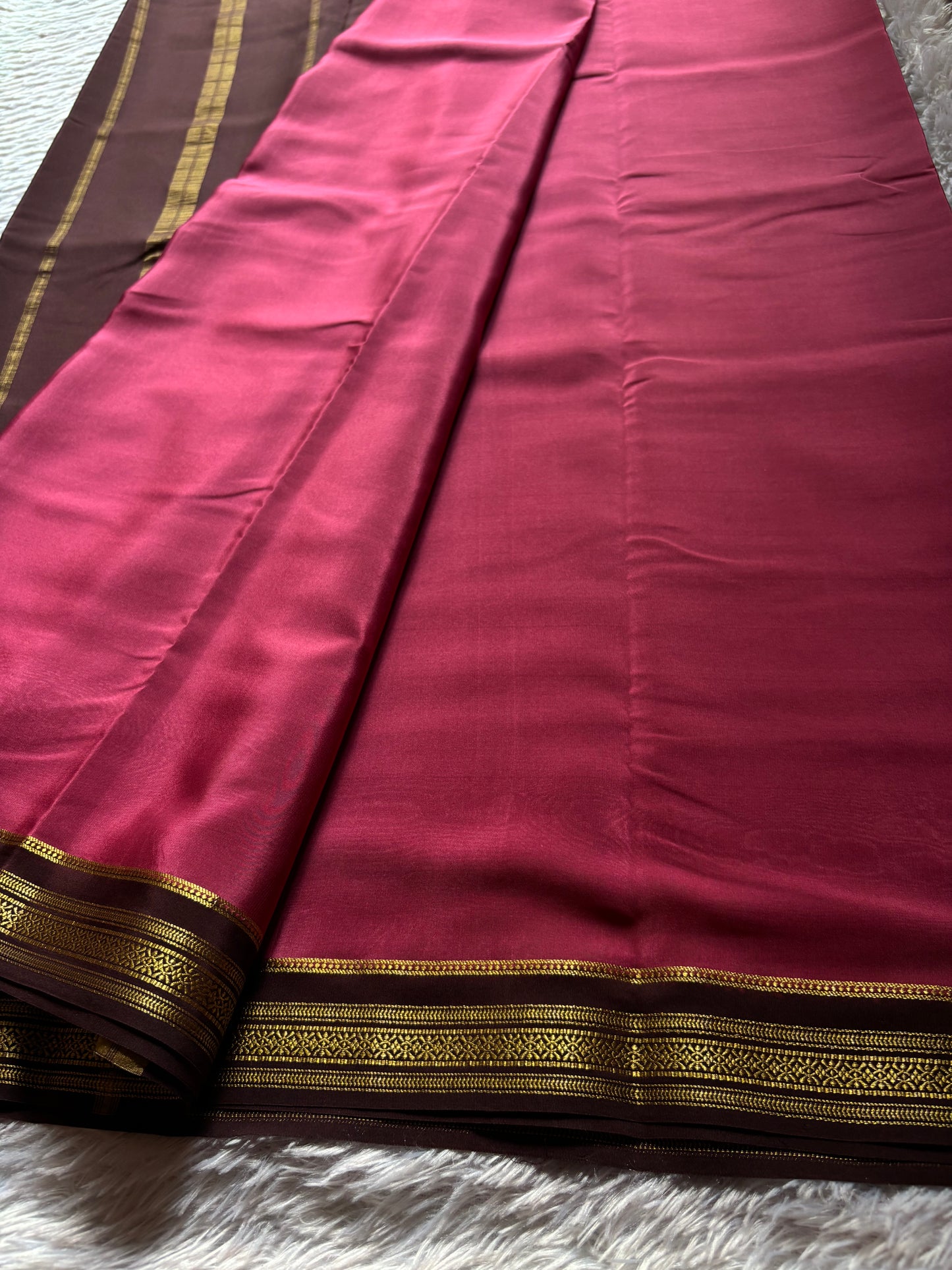 Shailaja (2D) : Cranberry pink-chocolate brown