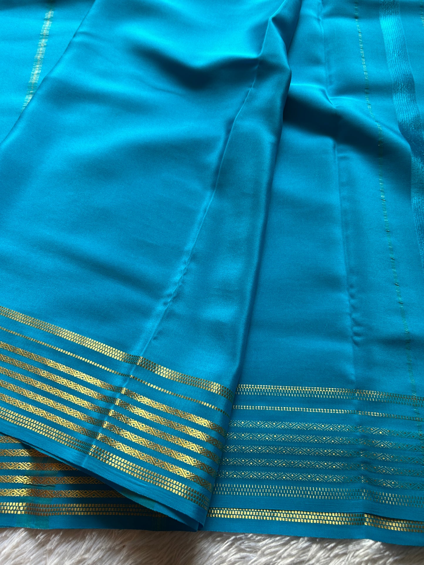 Sumana : Solid Ananda blue