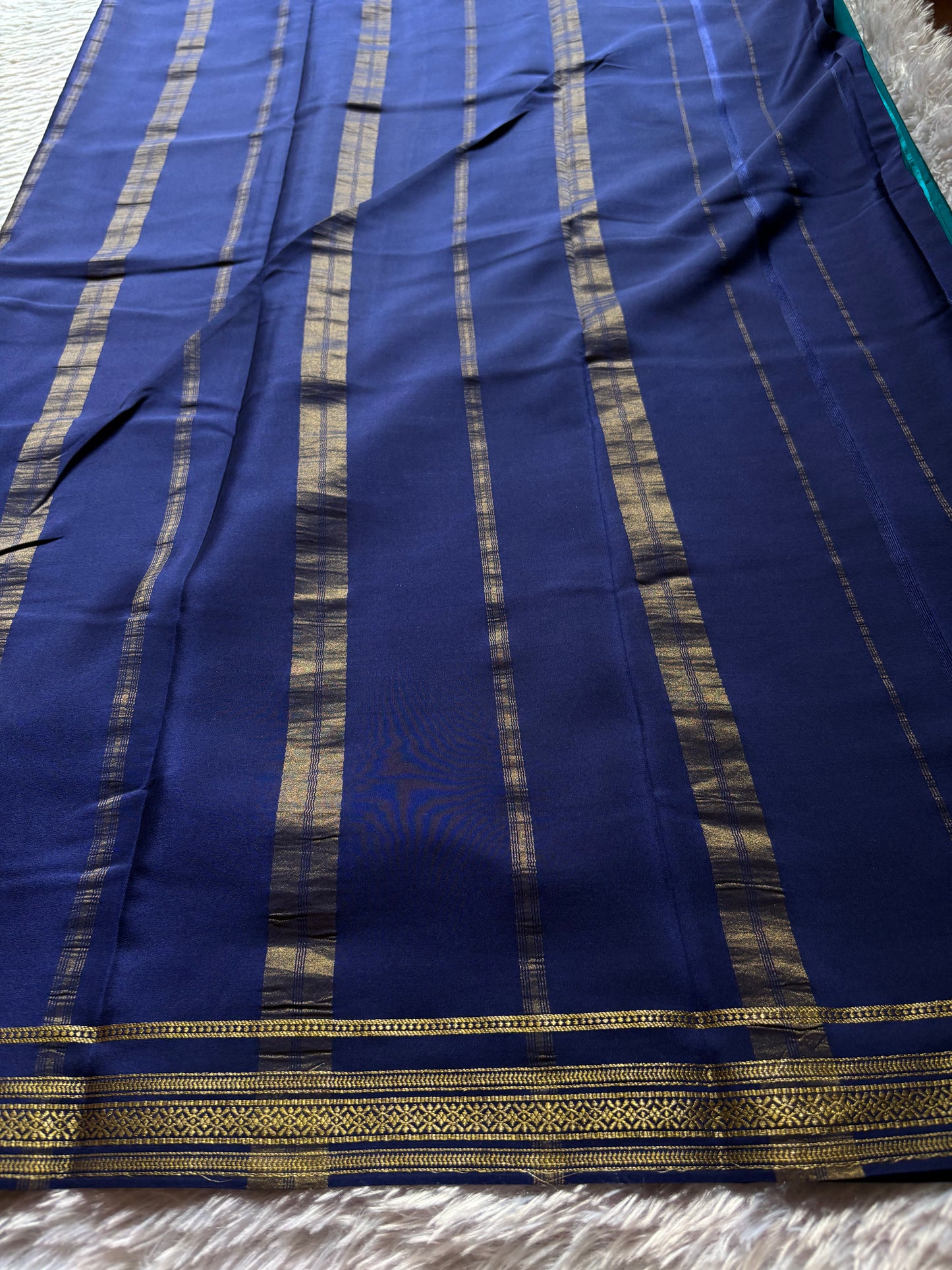 Shailaja (2D) : Teal green-navy blue