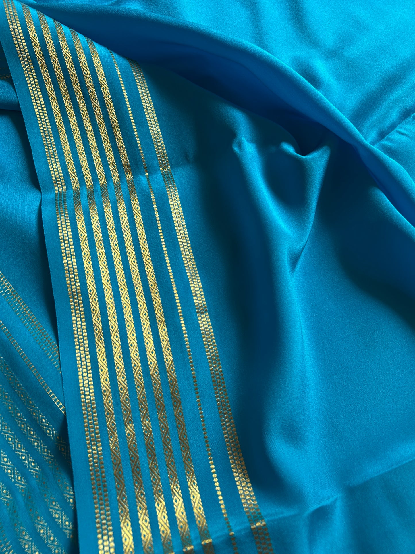 Sumana : Solid Ananda blue