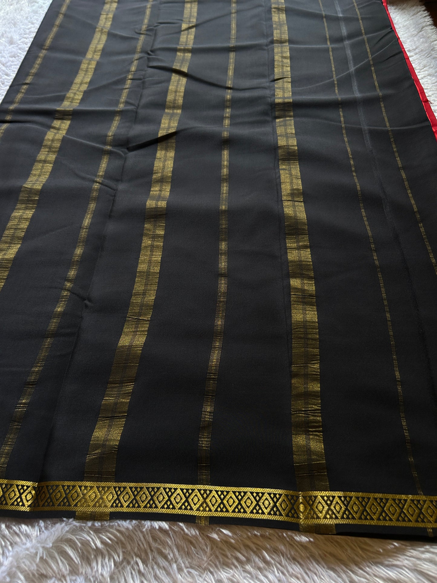 Nikhila (2D) : Red-black