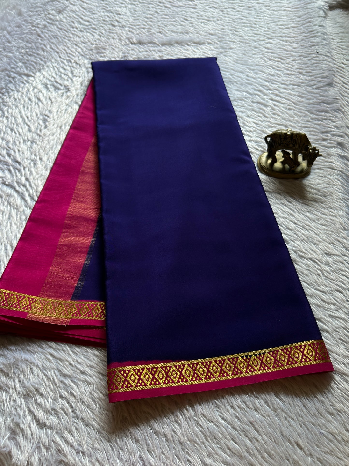 Nikhila (2D) : Navy blue-rani pink
