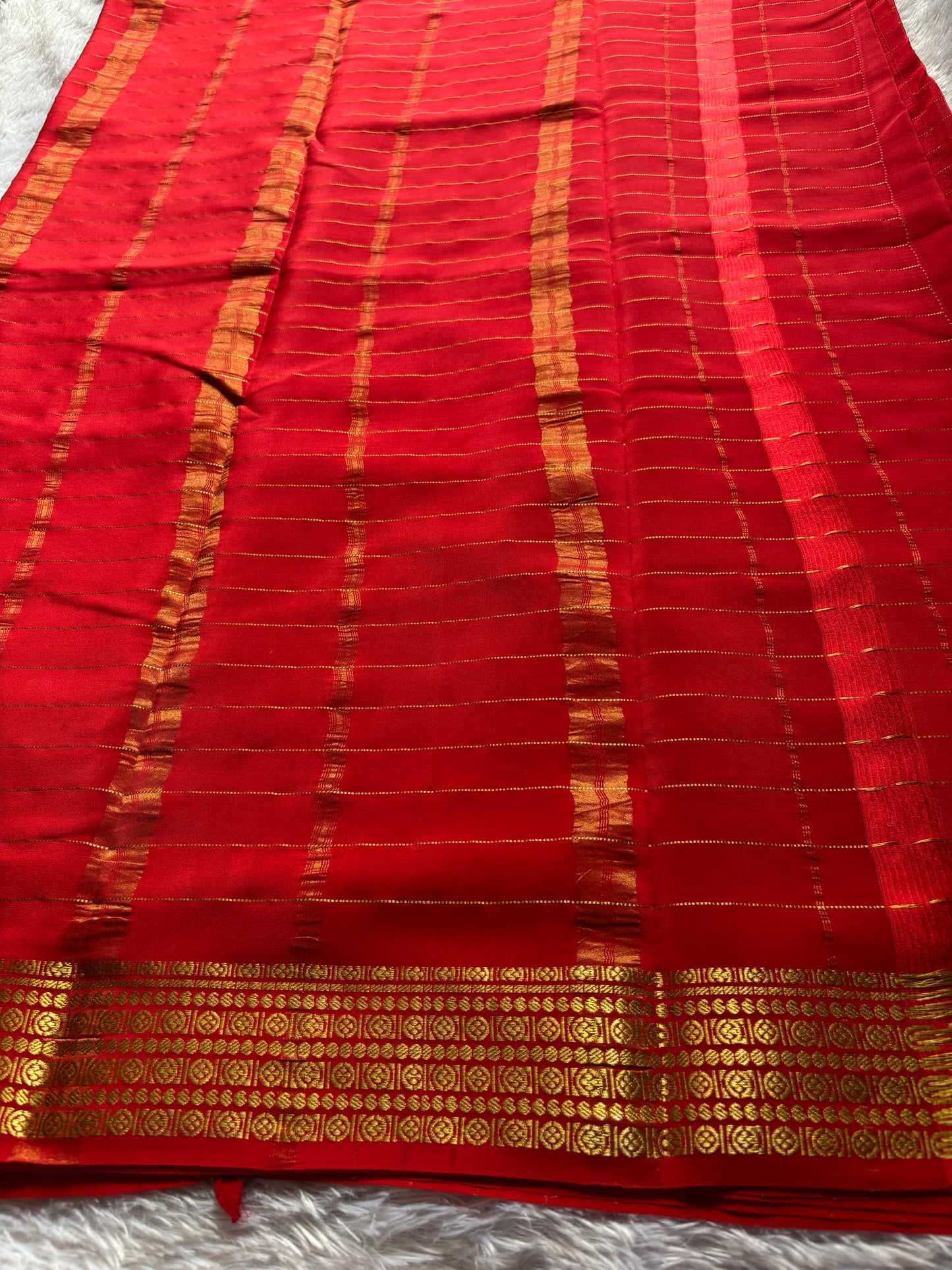 Chinmayi : Solid Red