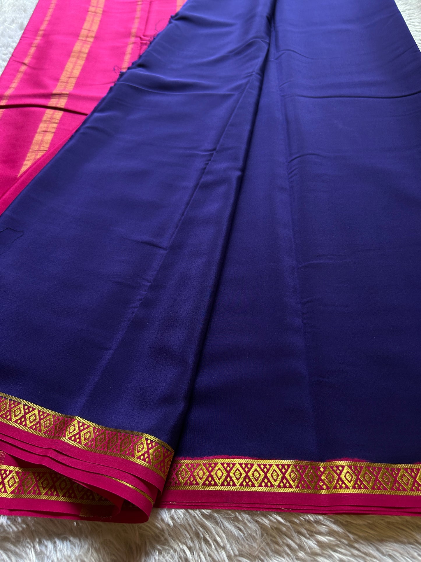 Nikhila (2D) : Navy blue-rani pink