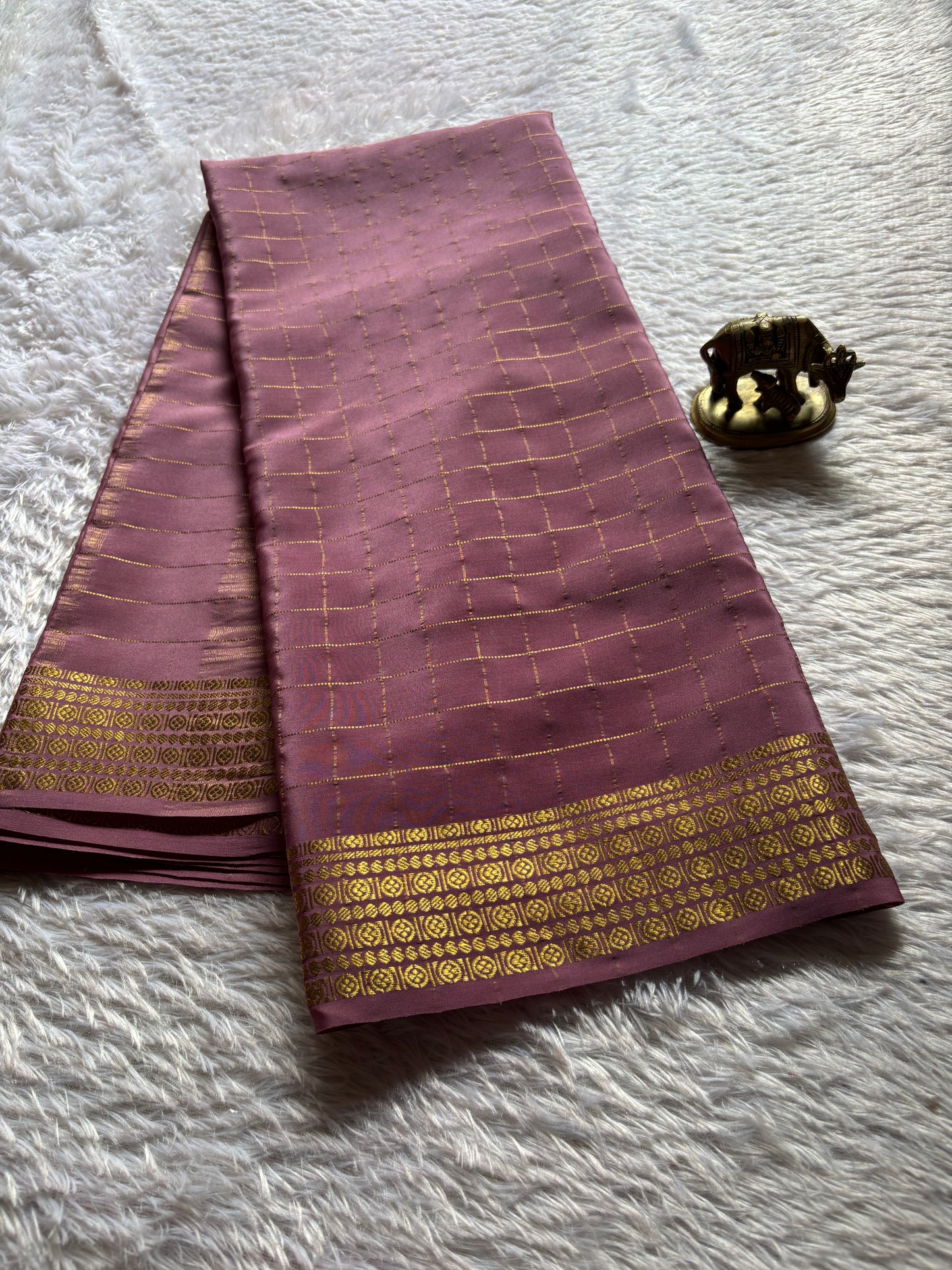 Chinmayi : Solid Dusty rose