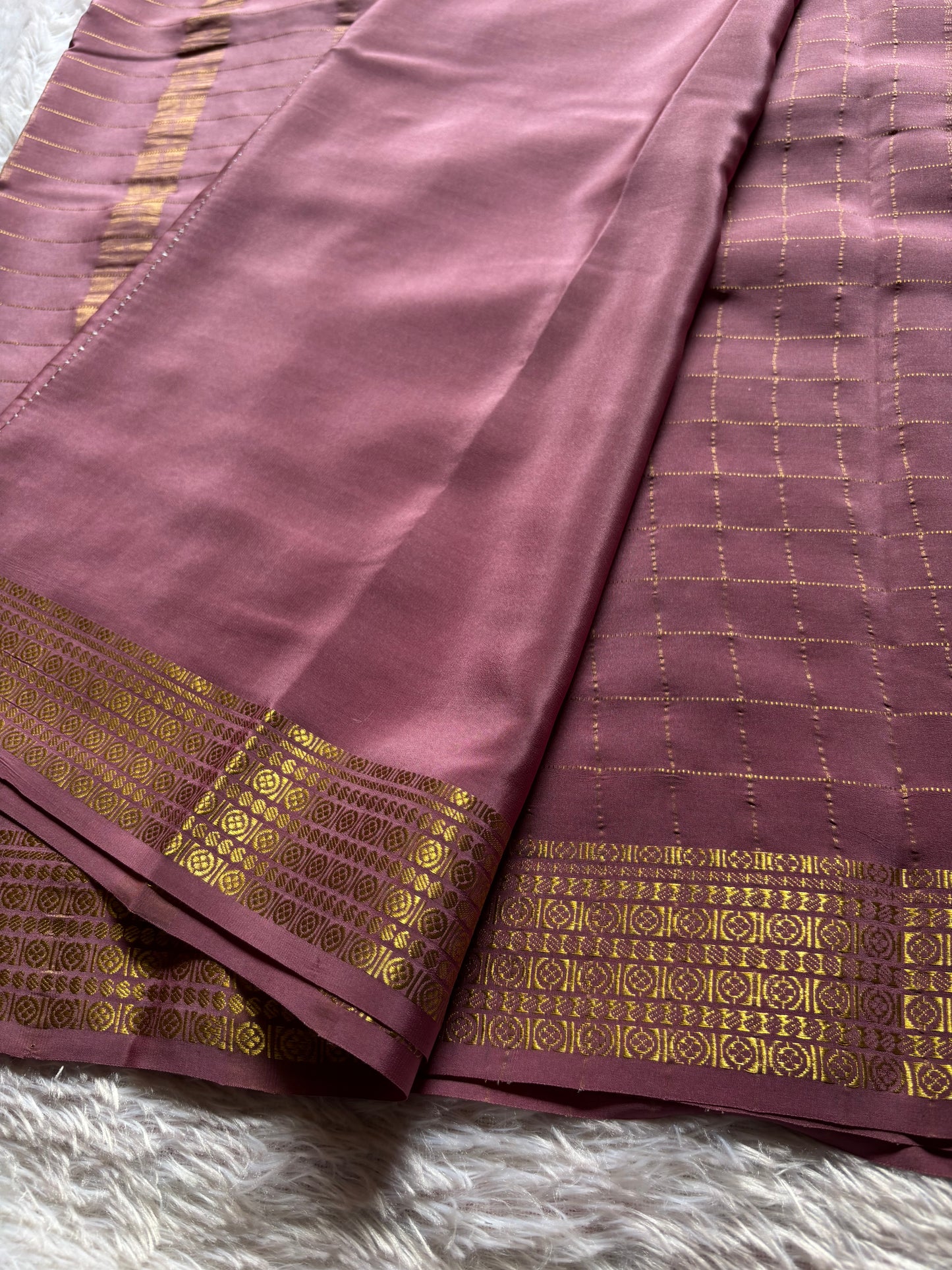 Chinmayi : Solid Dusty rose