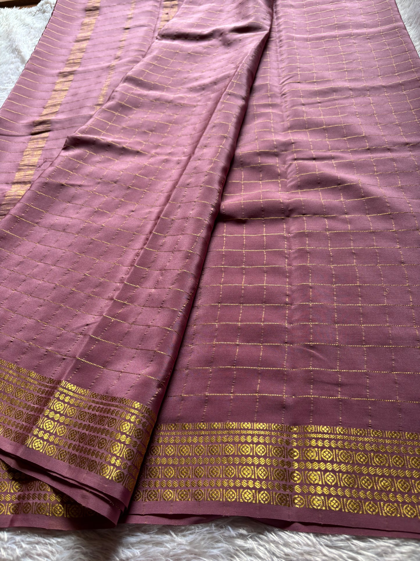 Chinmayi : Solid Dusty rose
