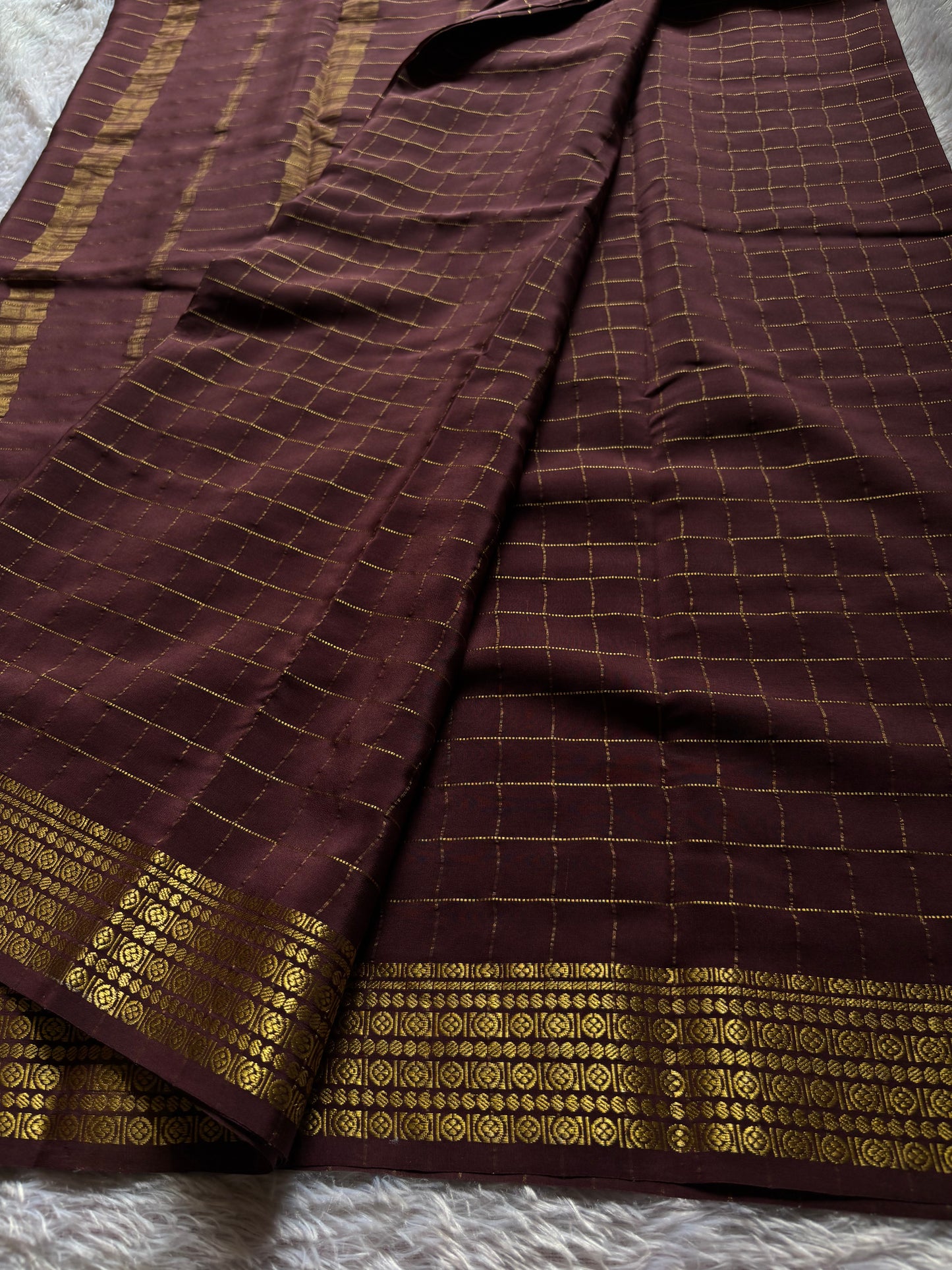 Chinmayi : Solid Chocolate brown