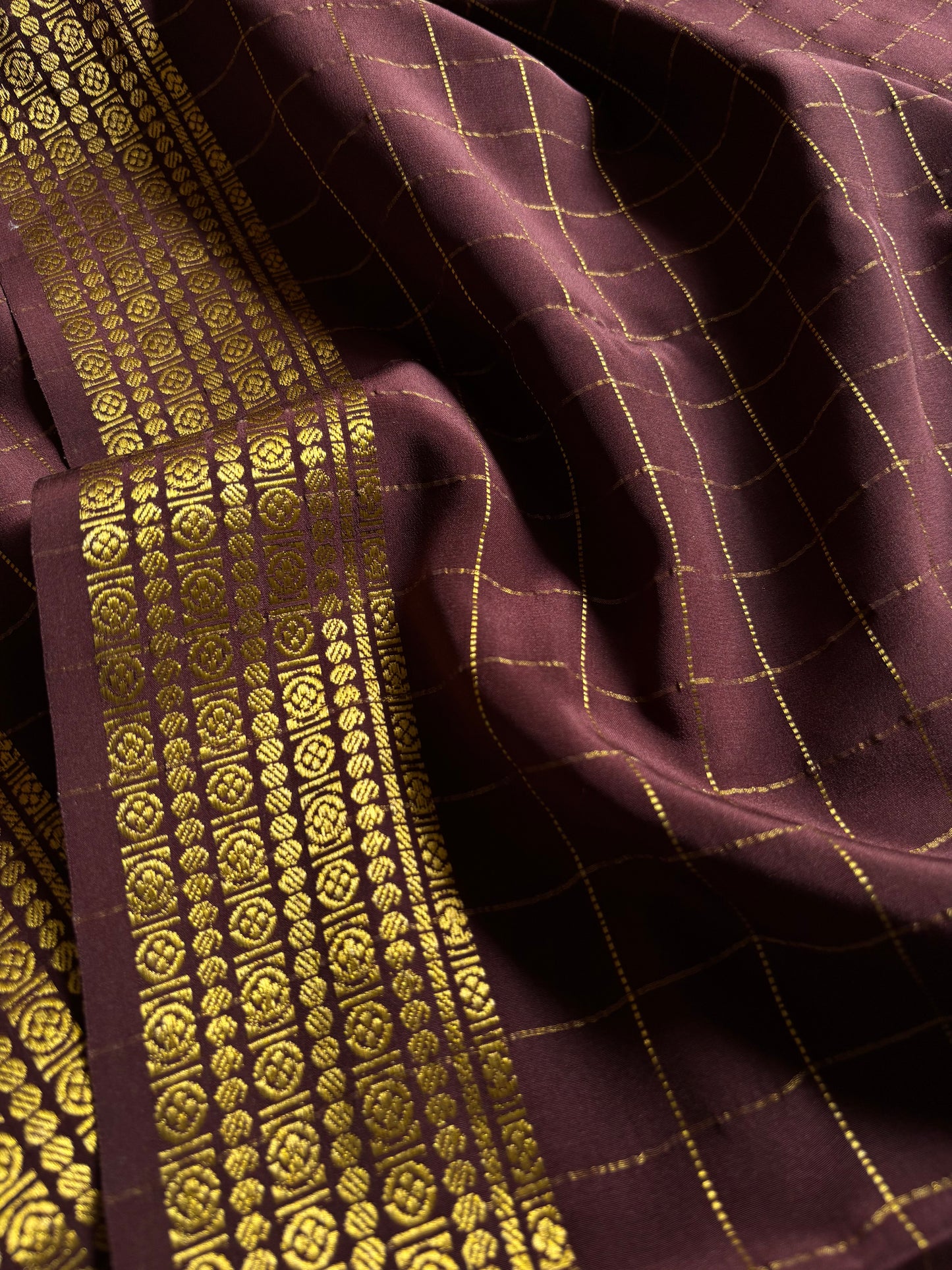 Chinmayi : Solid Chocolate brown