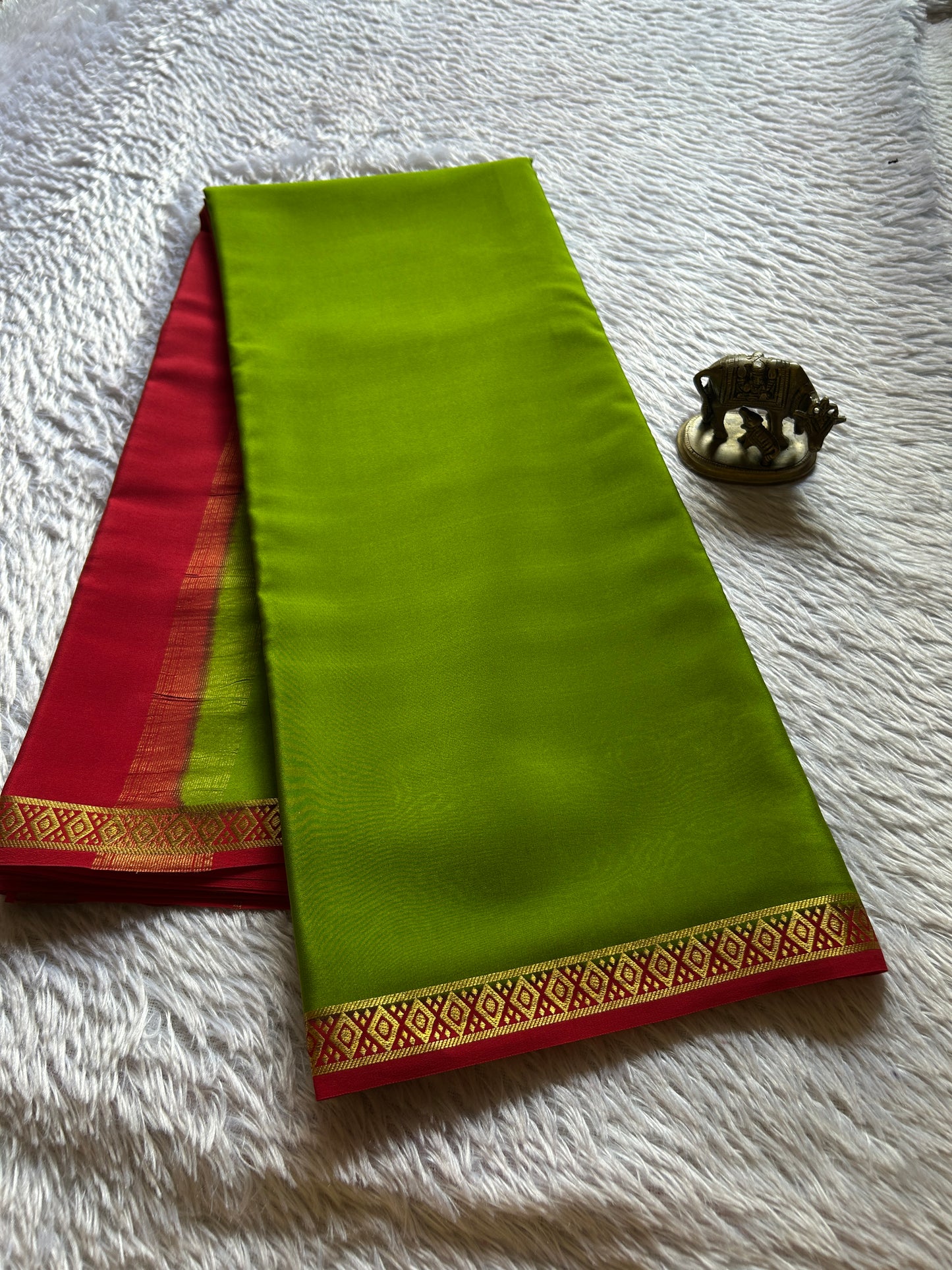 Nikhila (2D) : Mehendi green-red