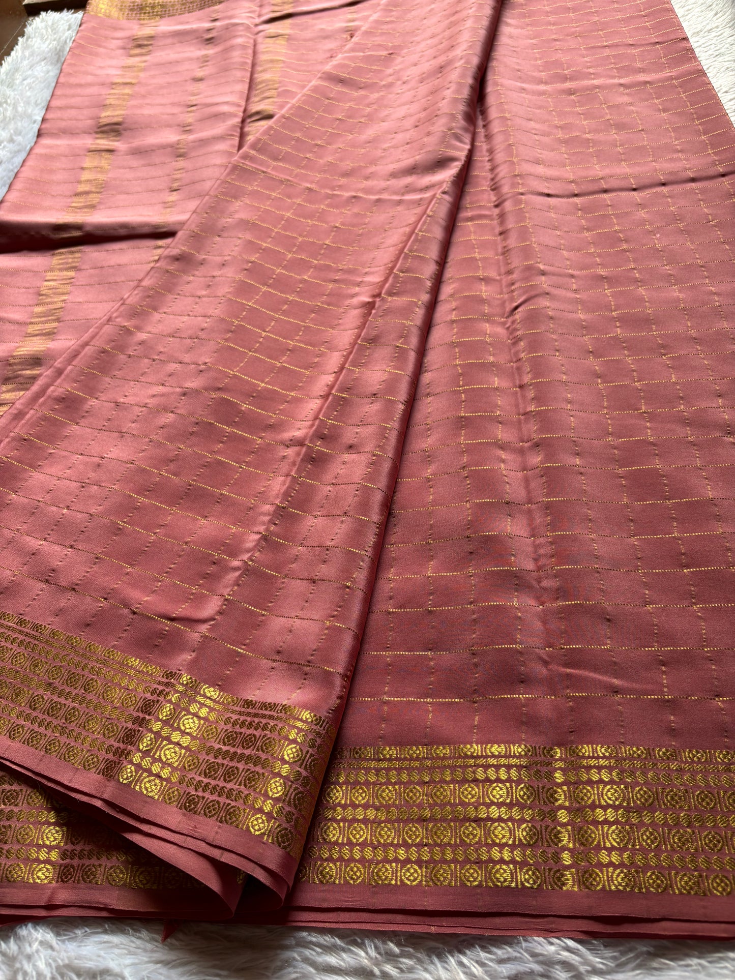 Chinmayi : Solid Peach pink