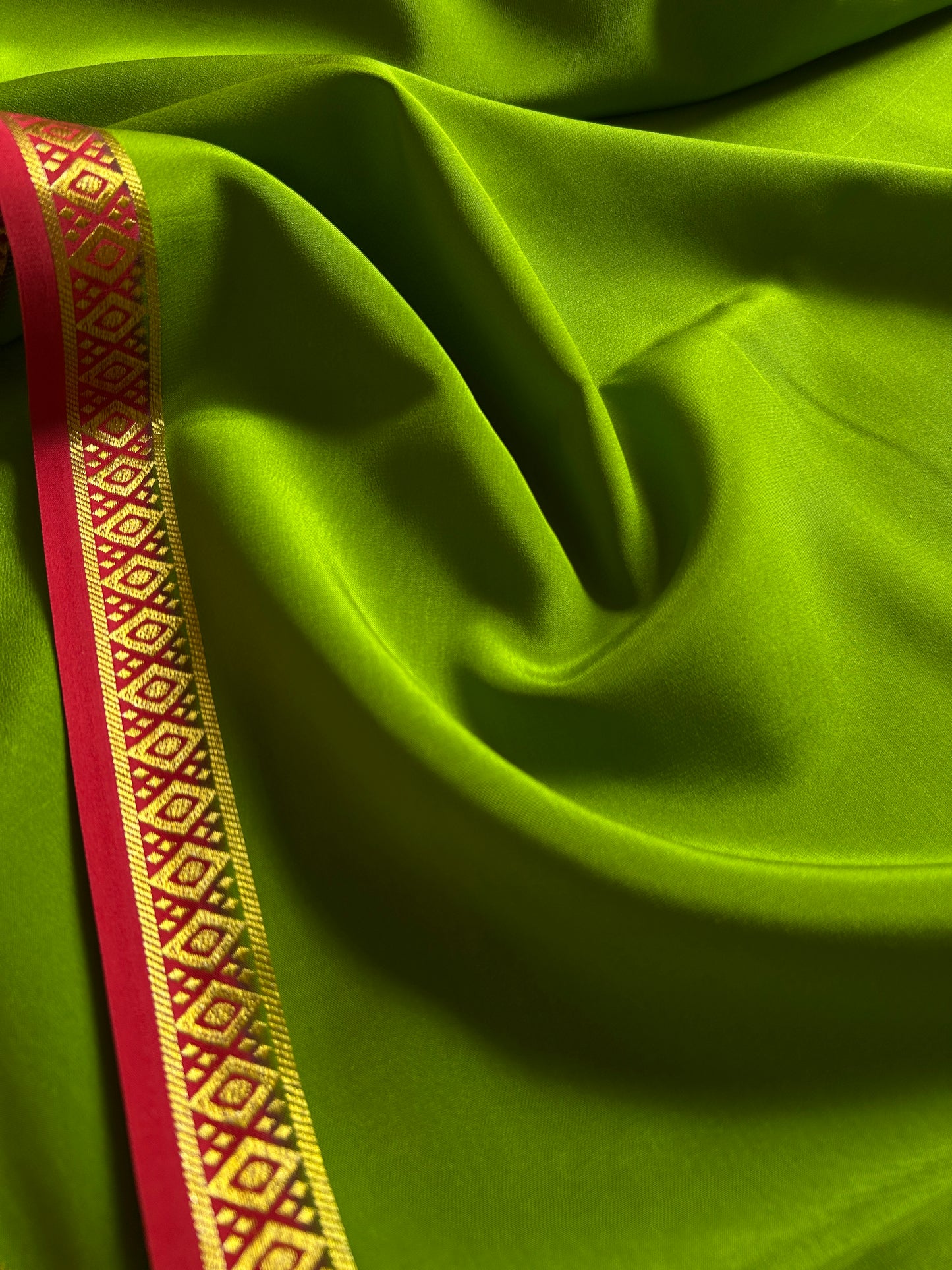 Nikhila (2D) : Mehendi green-red