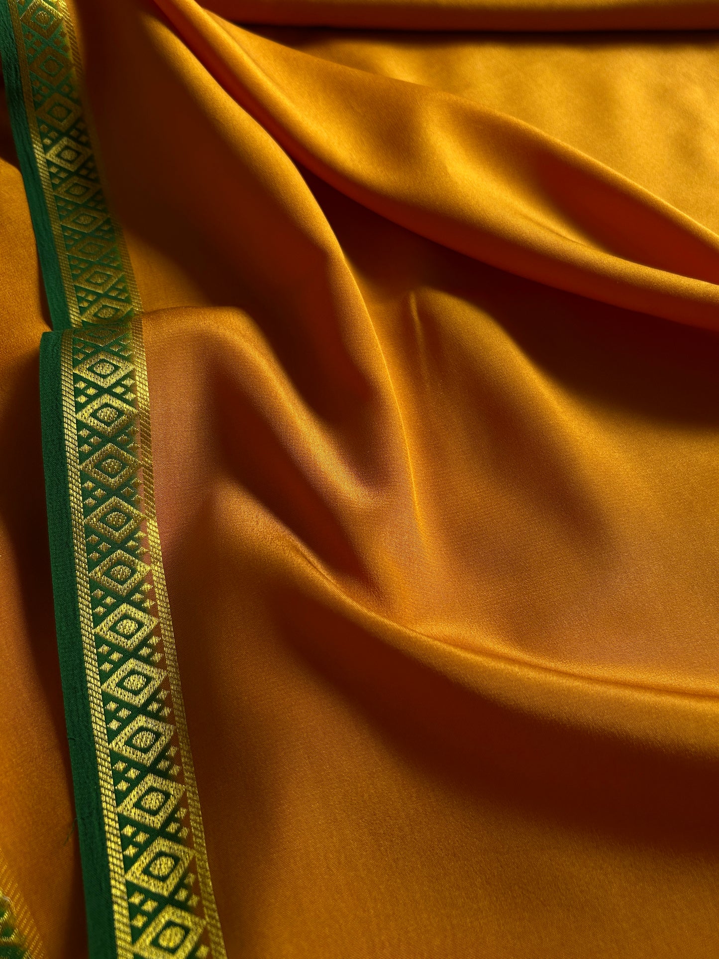 Nikhila (2D) : Golden yellow-bottle green