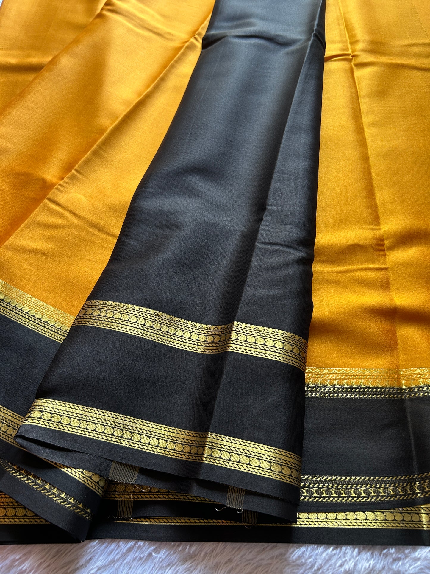 Malathi (2D) : Golden yellow-black