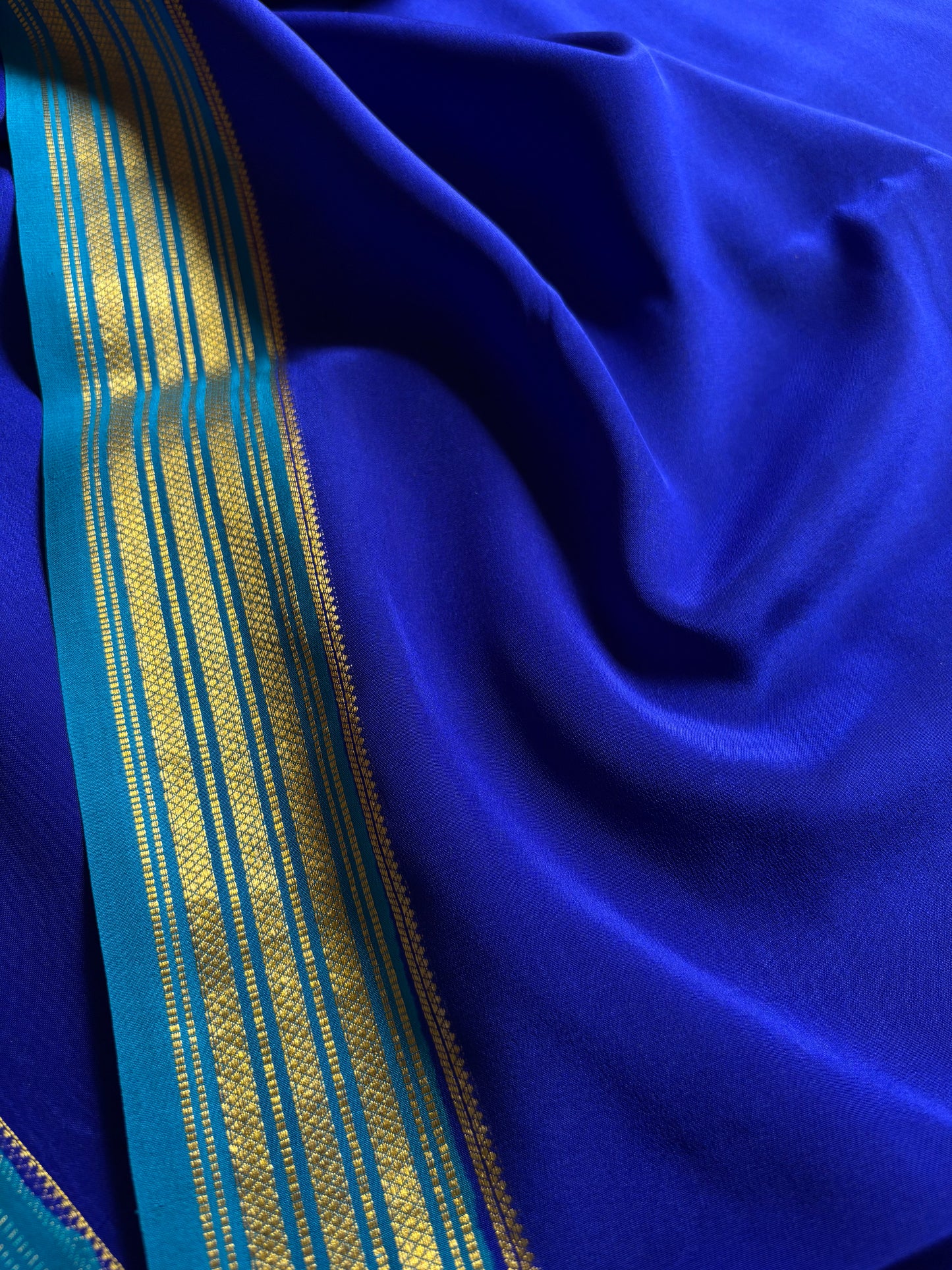 Ananya (2D) : Royal blue-ananda blue