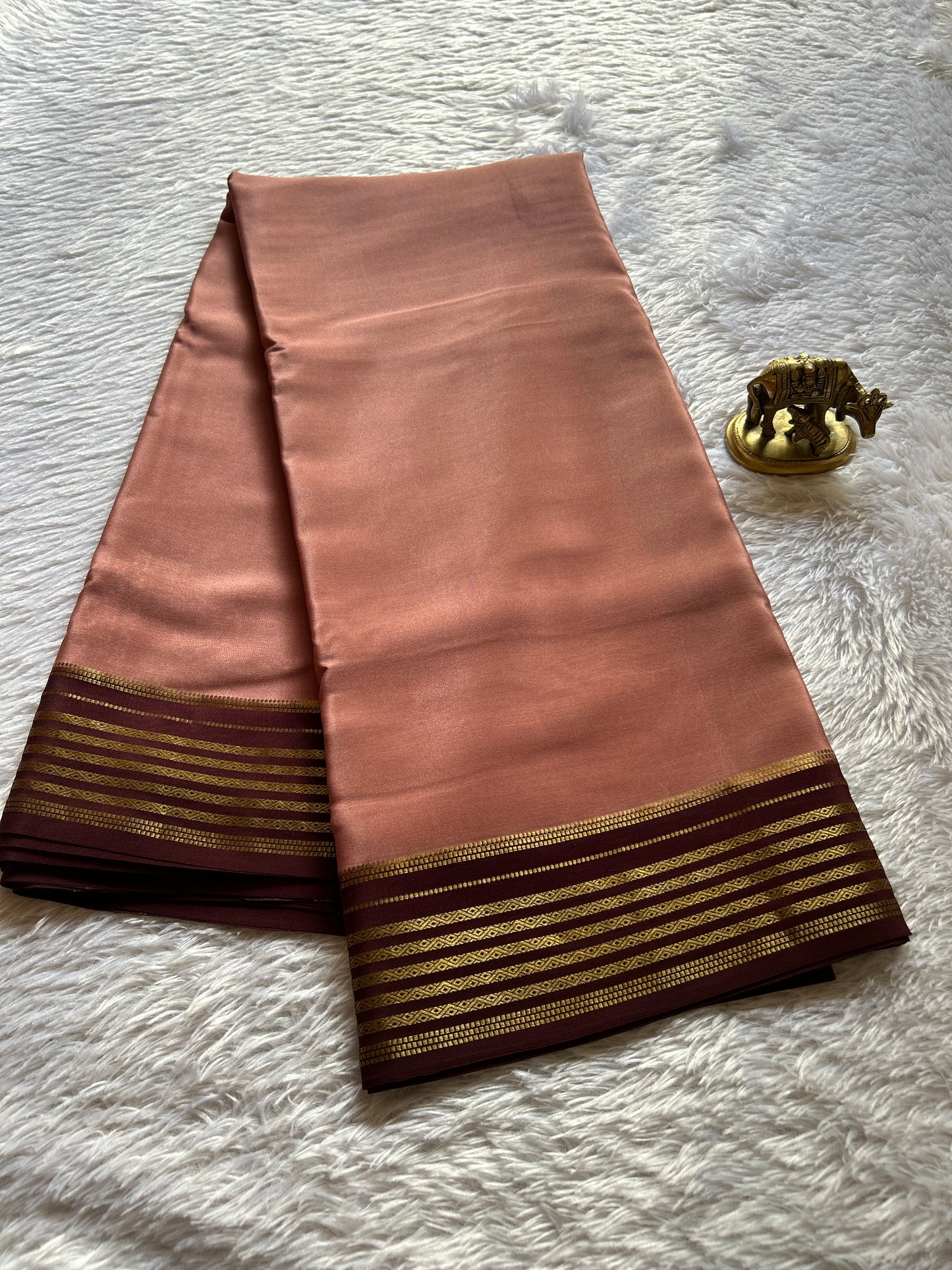 Sumana (2D) : Pinkish brown-chocolate brown