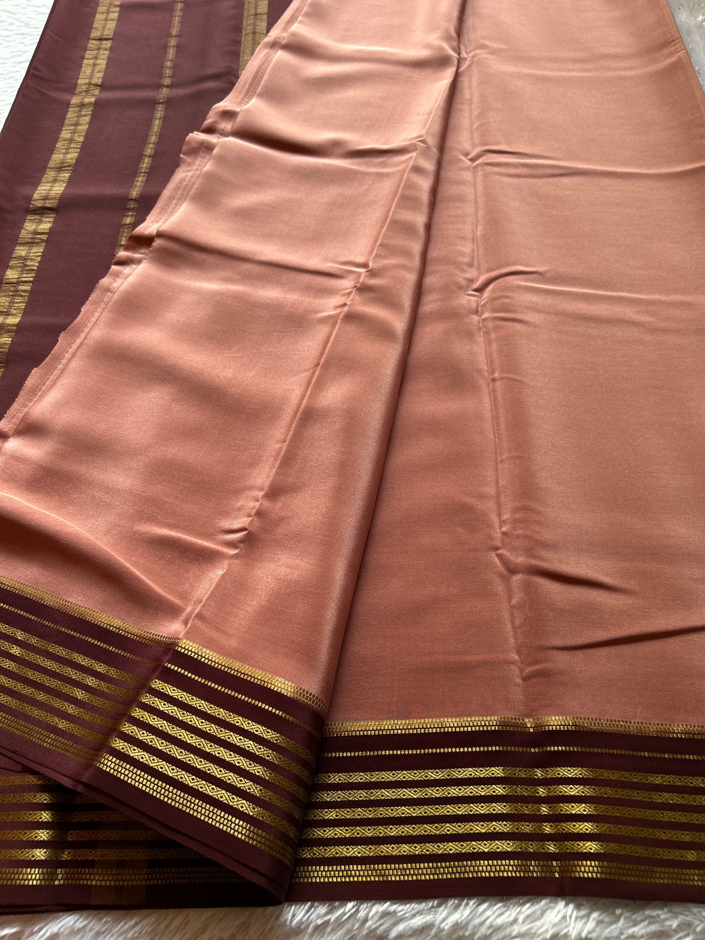Sumana (2D) : Pinkish brown-chocolate brown