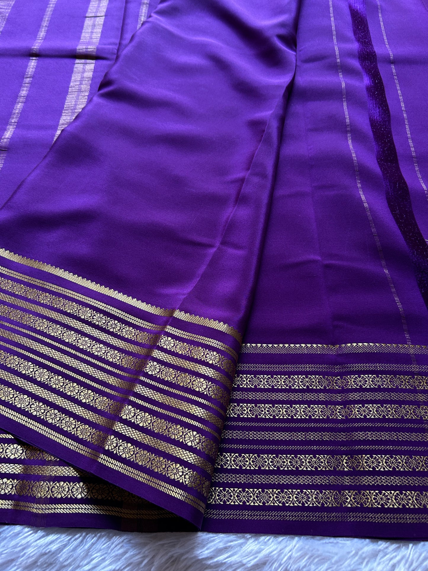 Parimala : Solid Deep violet