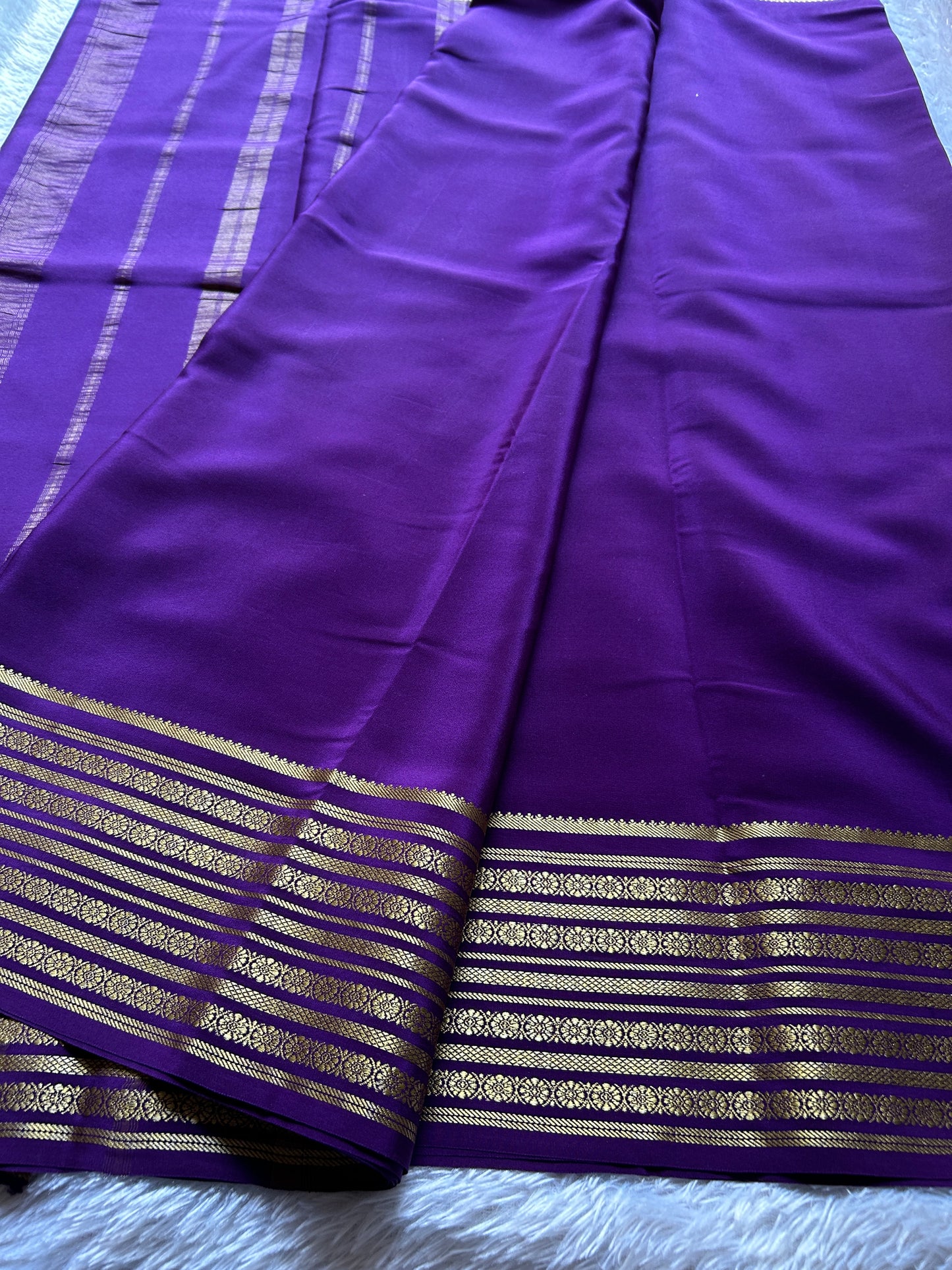 Parimala : Solid Deep violet