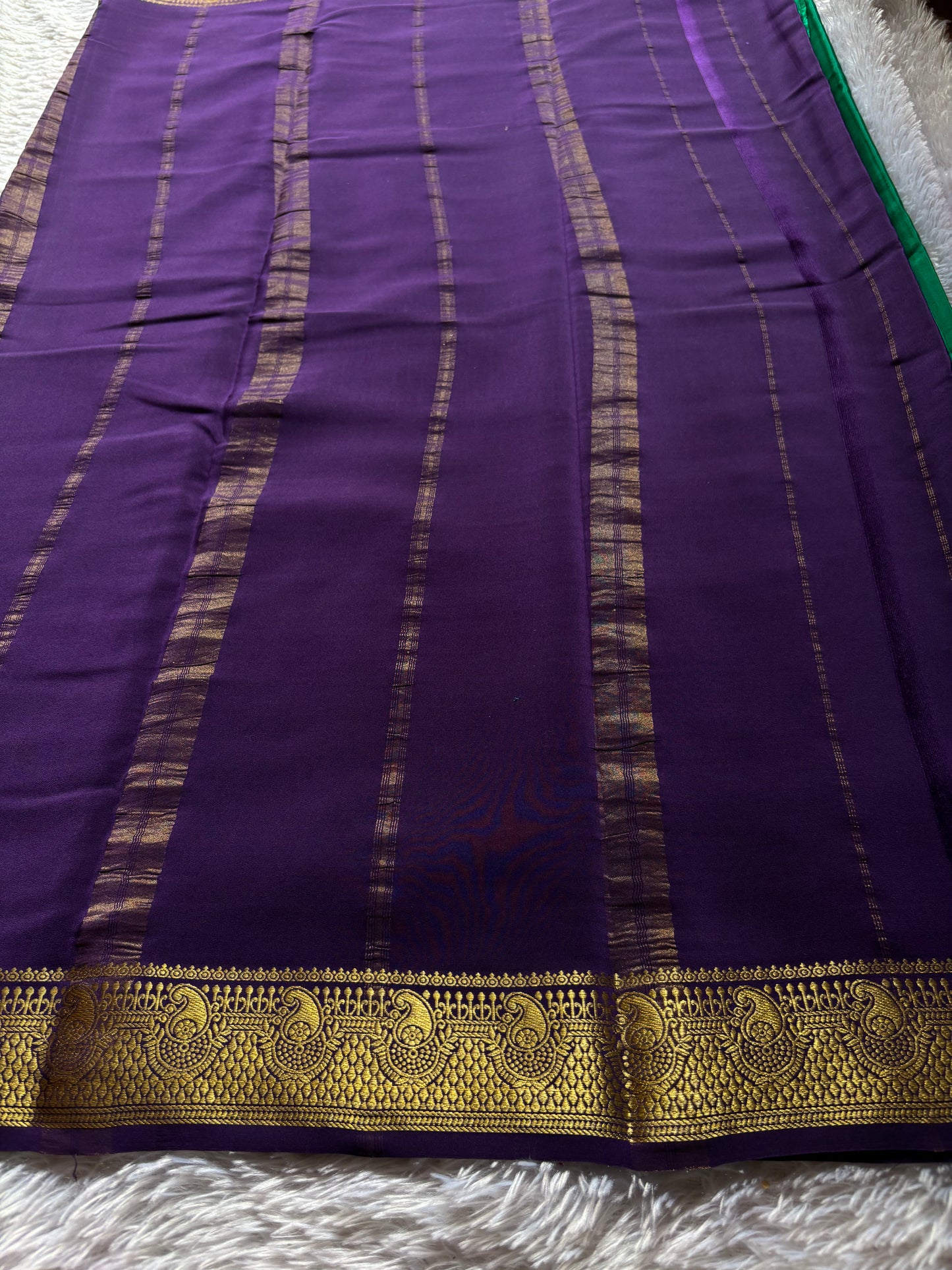 Swarna (2D) : Emerald green-deep violet blue