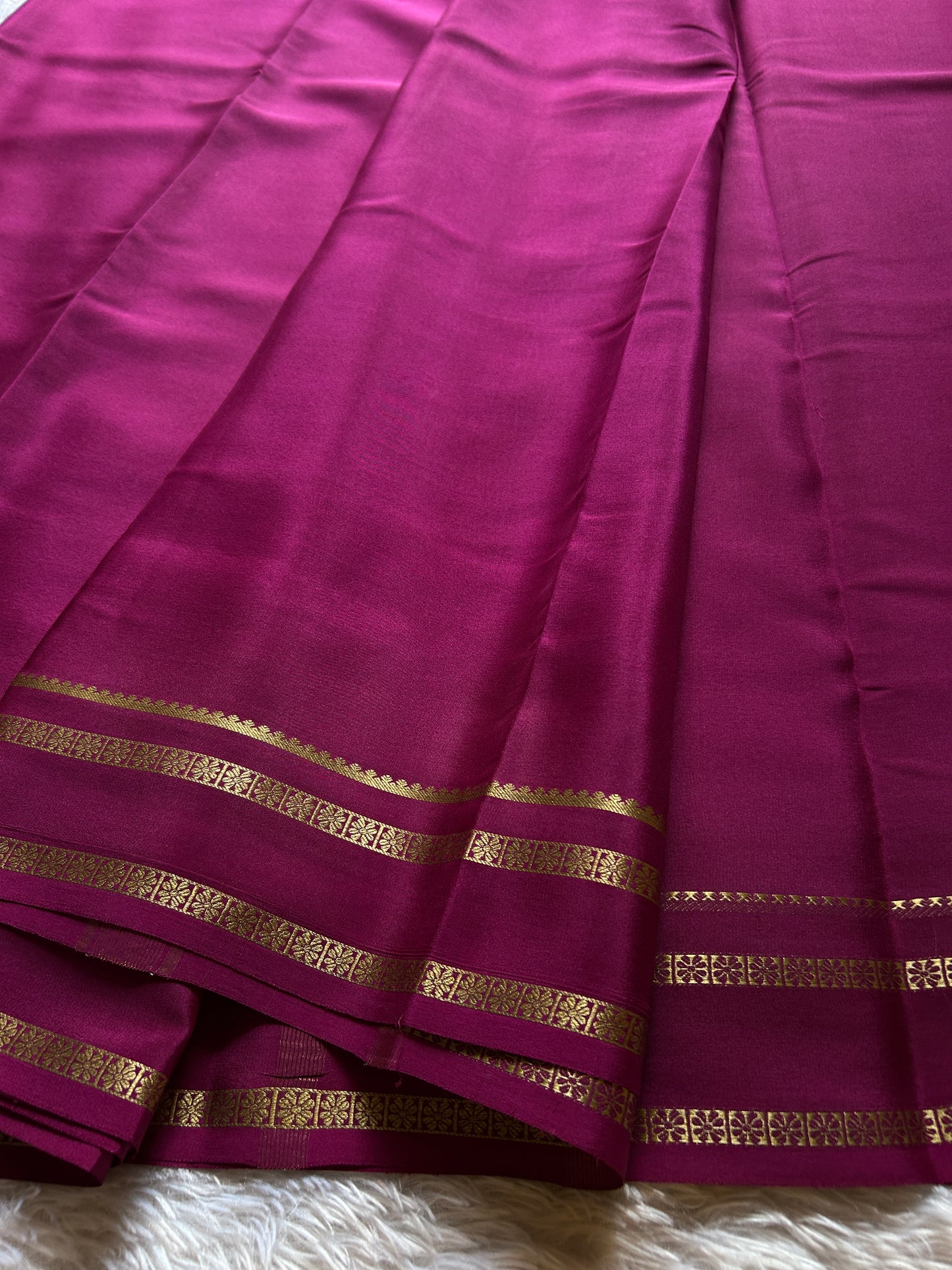 Gagana : Solid Deep magenta