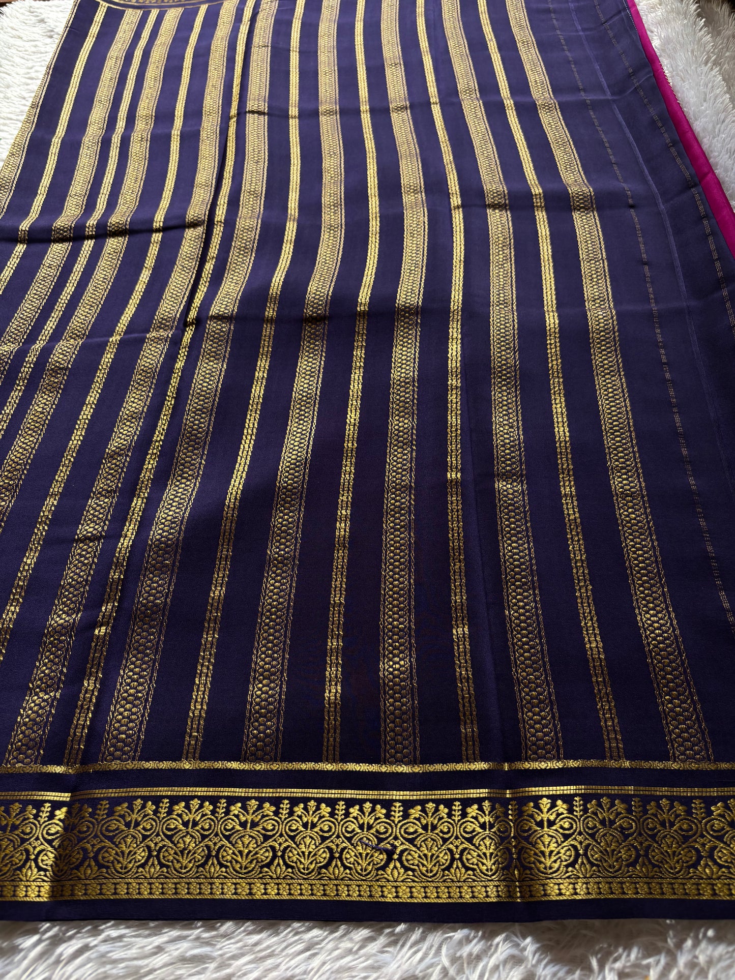 Anila (2D) : Rani pink-deep blue