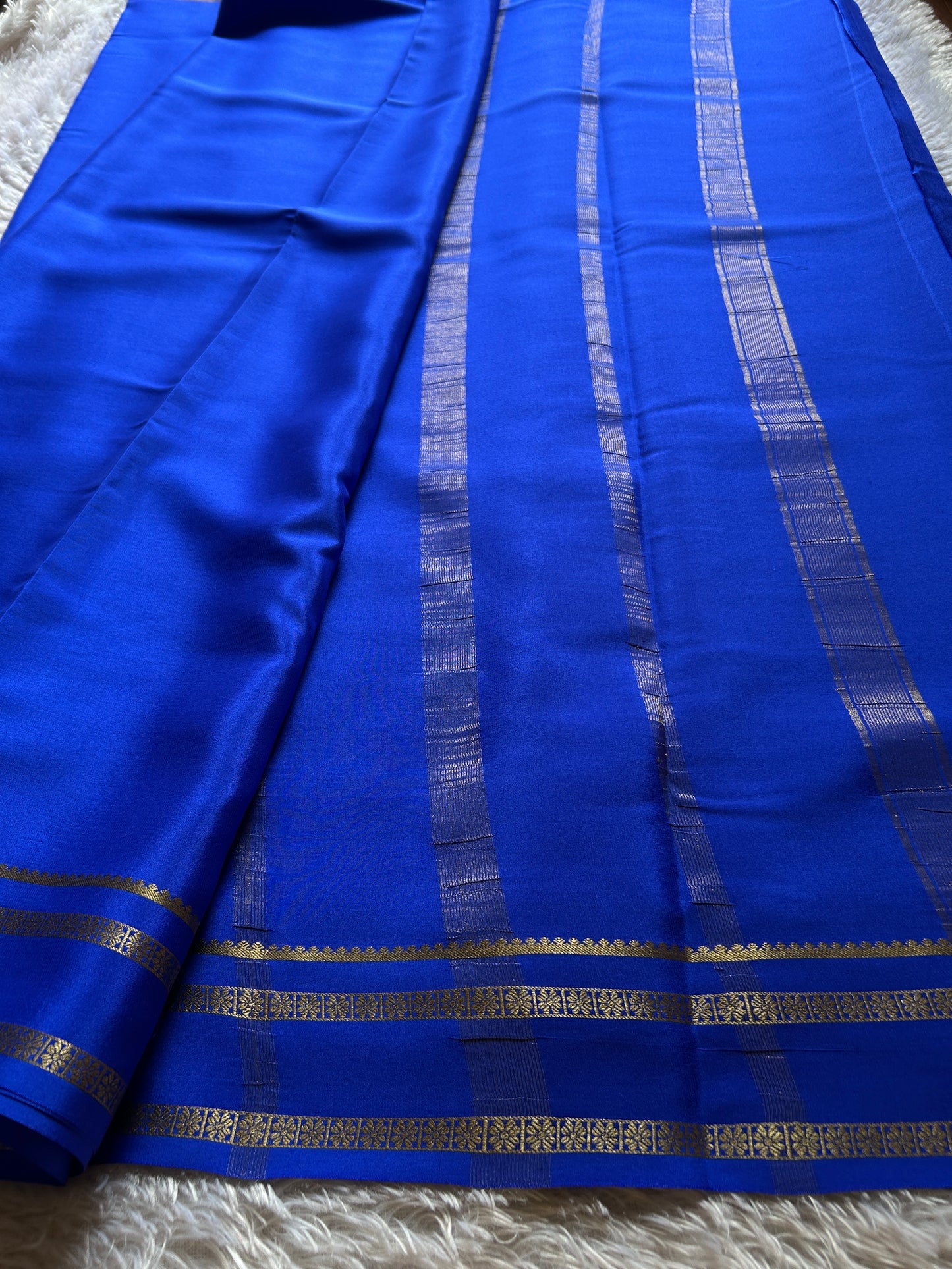 Gagana : Solid Royal blue