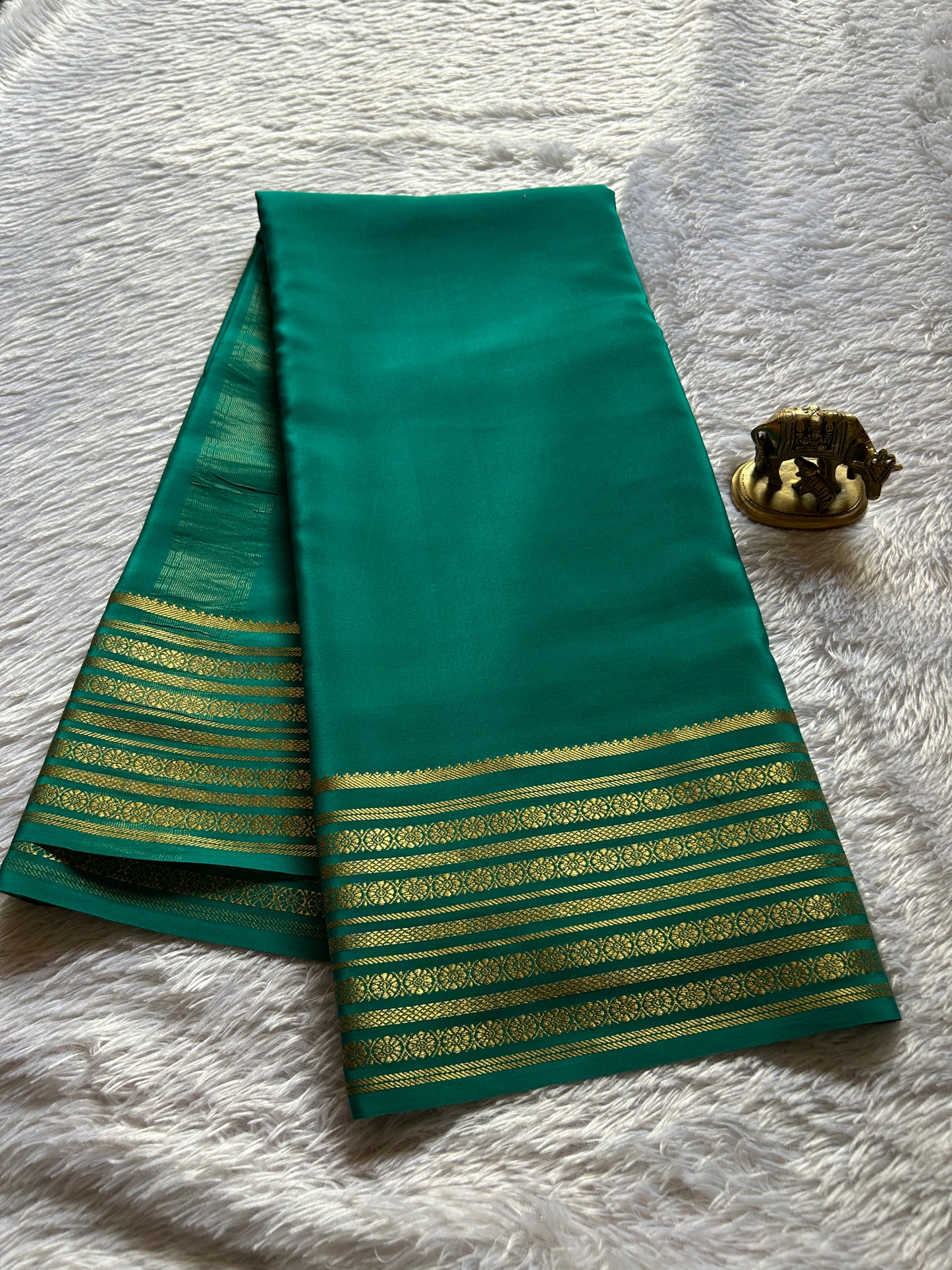 Parimala : Solid Rama green