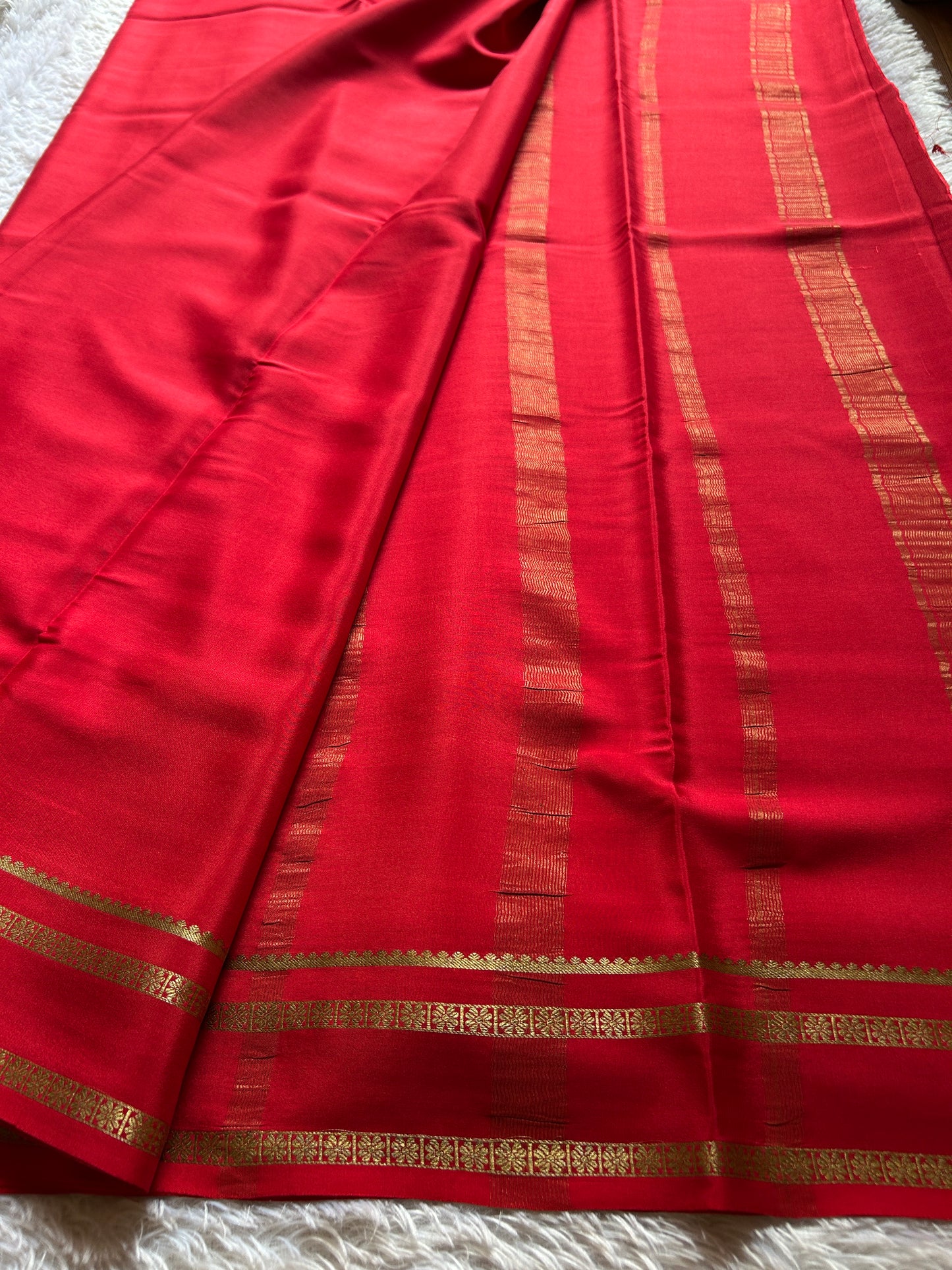 Gagana : Solid Red
