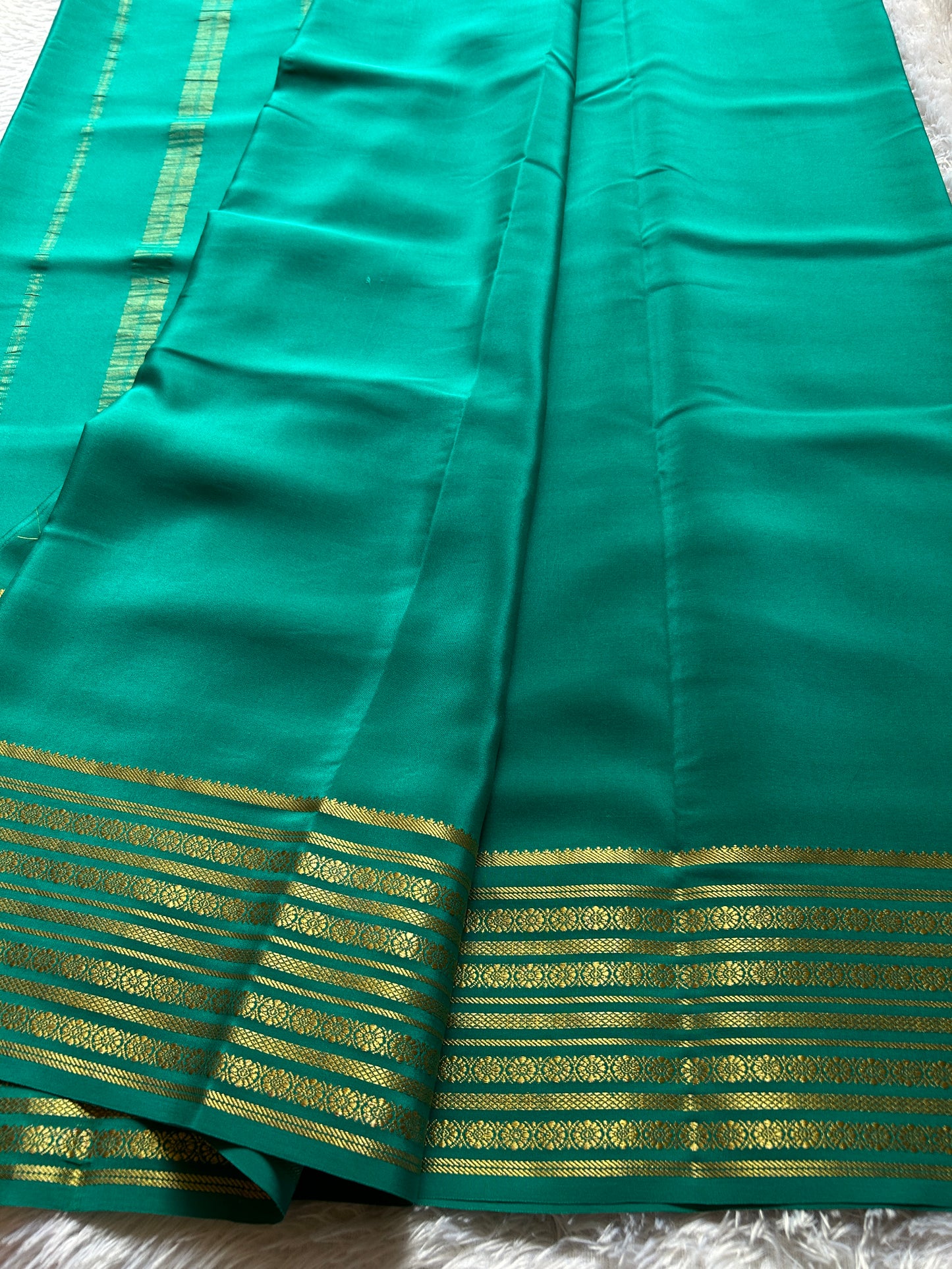 Parimala : Solid Rama green