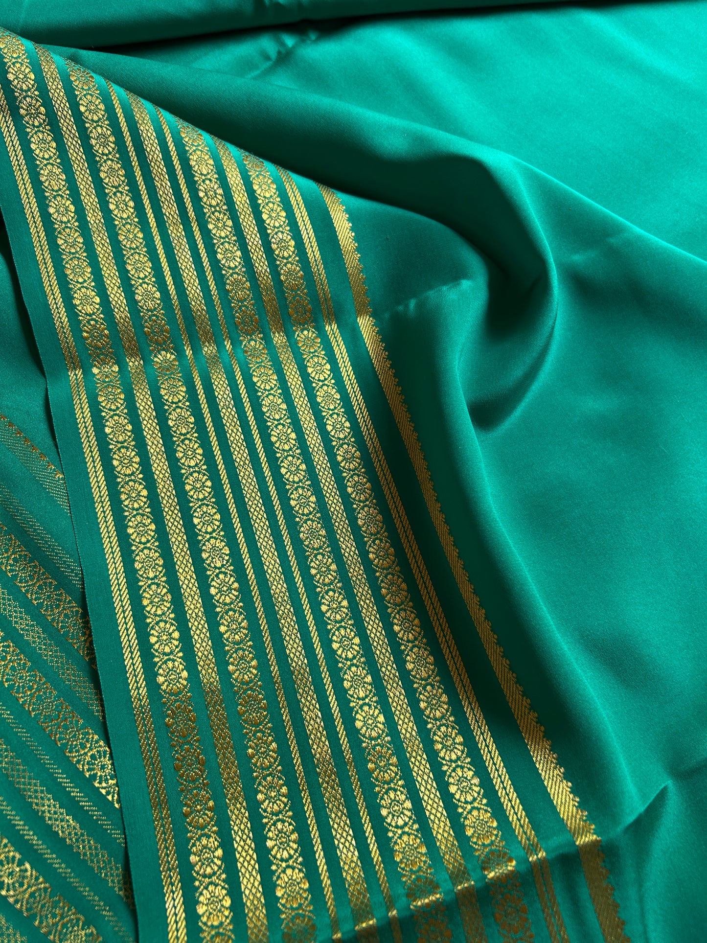 Parimala : Solid Rama green