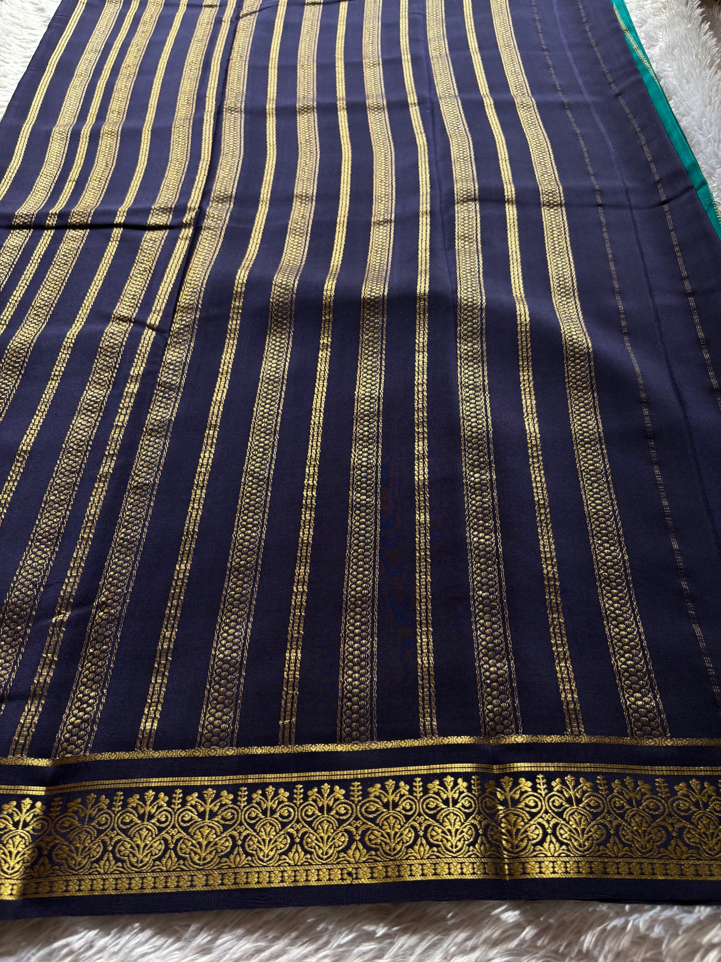 Anila (2D) : Peacock green-Deep blue
