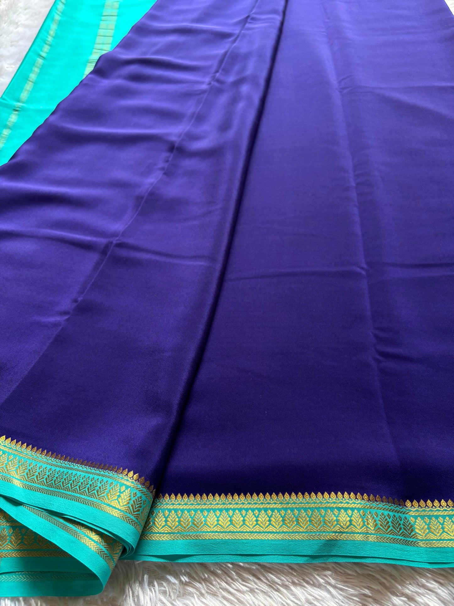 Jyothi (2D) : Dark blue-sea blue