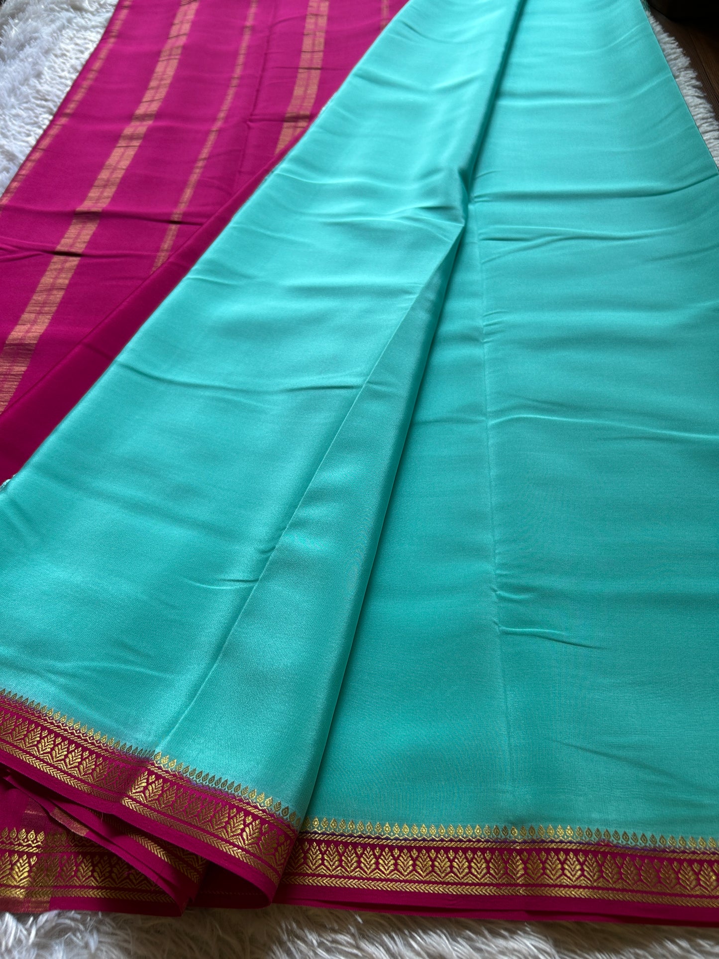 Jyothi (2D) : Sea blue-rani pink