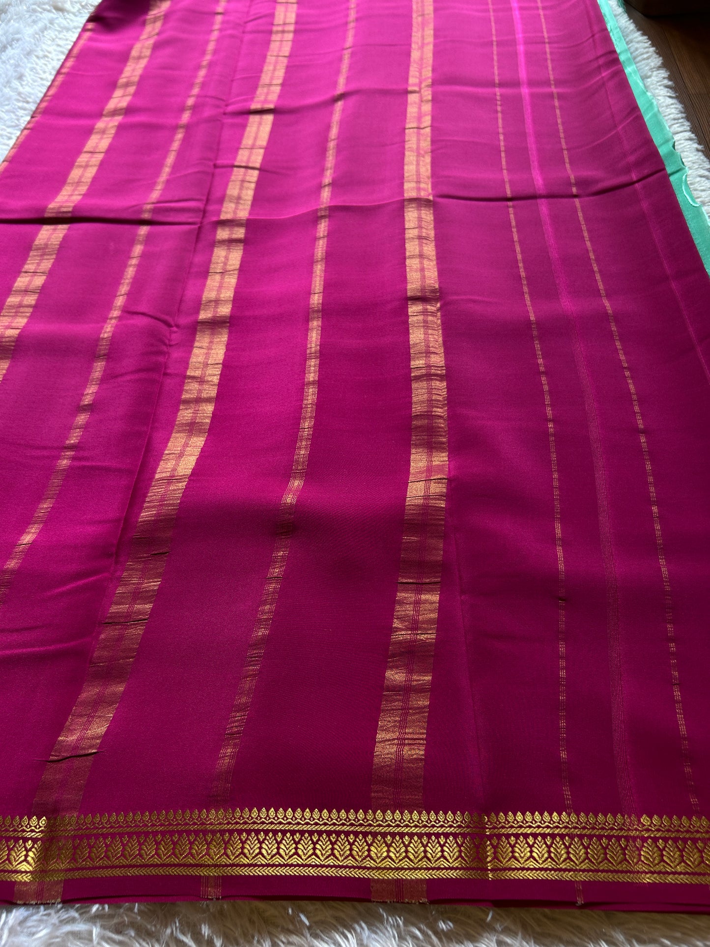 Jyothi (2D) : Turquoise-dark magenta