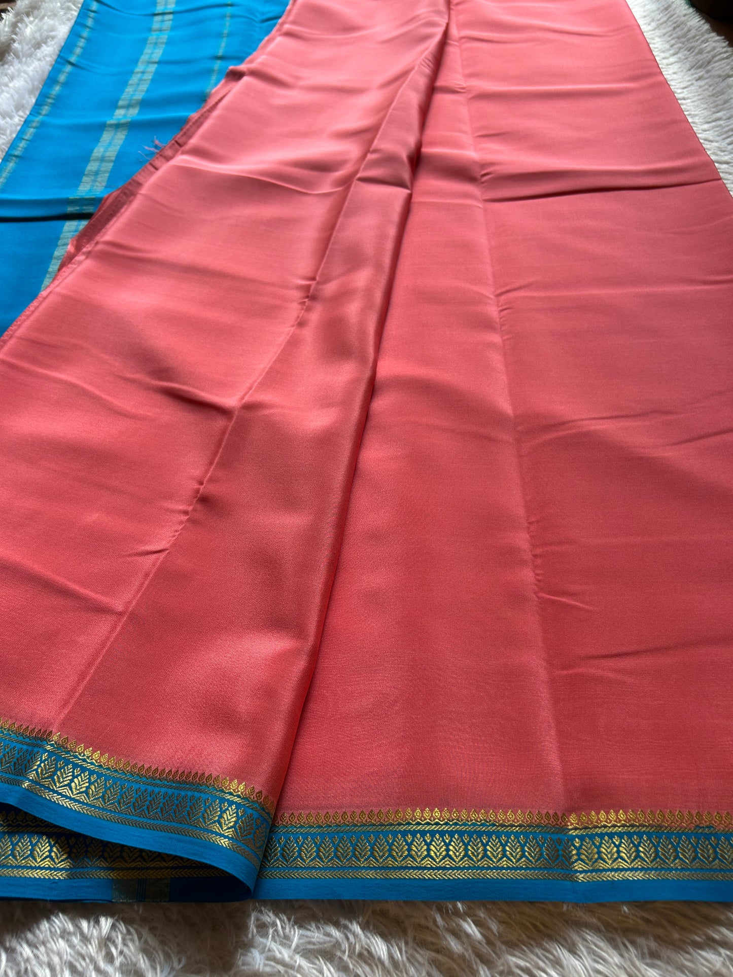 Jyothi (2D) : Coral-ananda blue