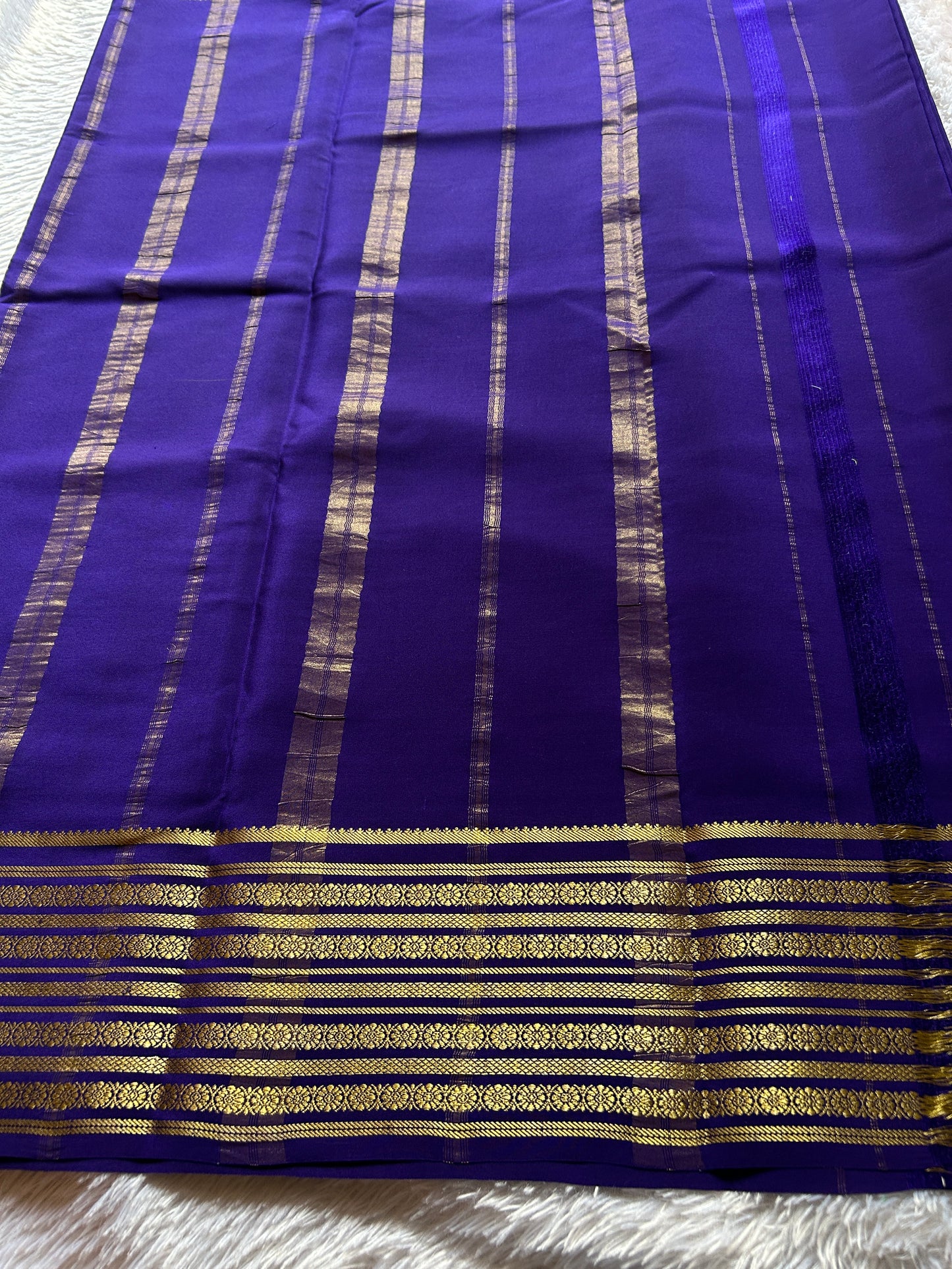 Parimala : Solid Navy blue